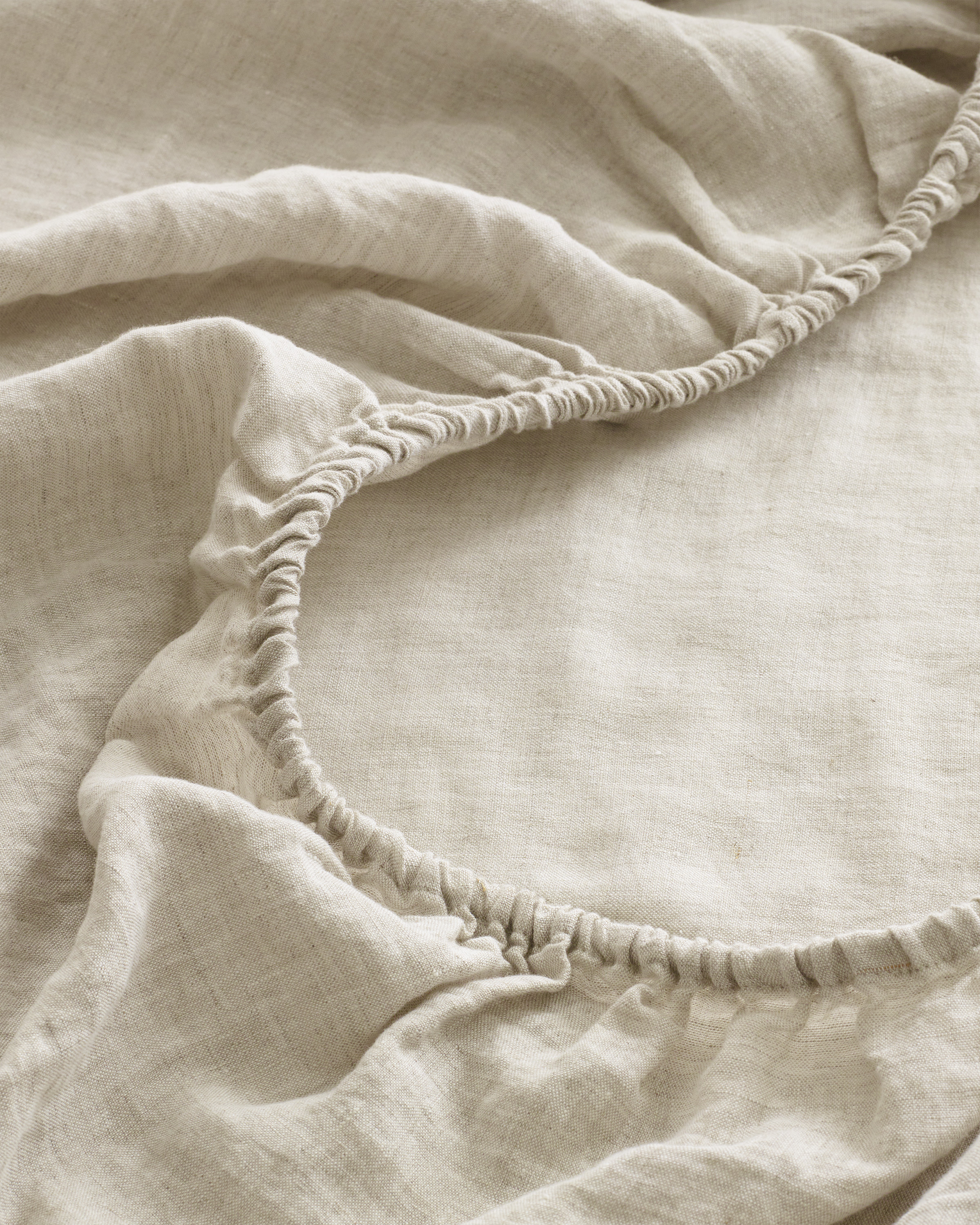European Linen Chambray Fitted Sheet Set - Natural, Queen
