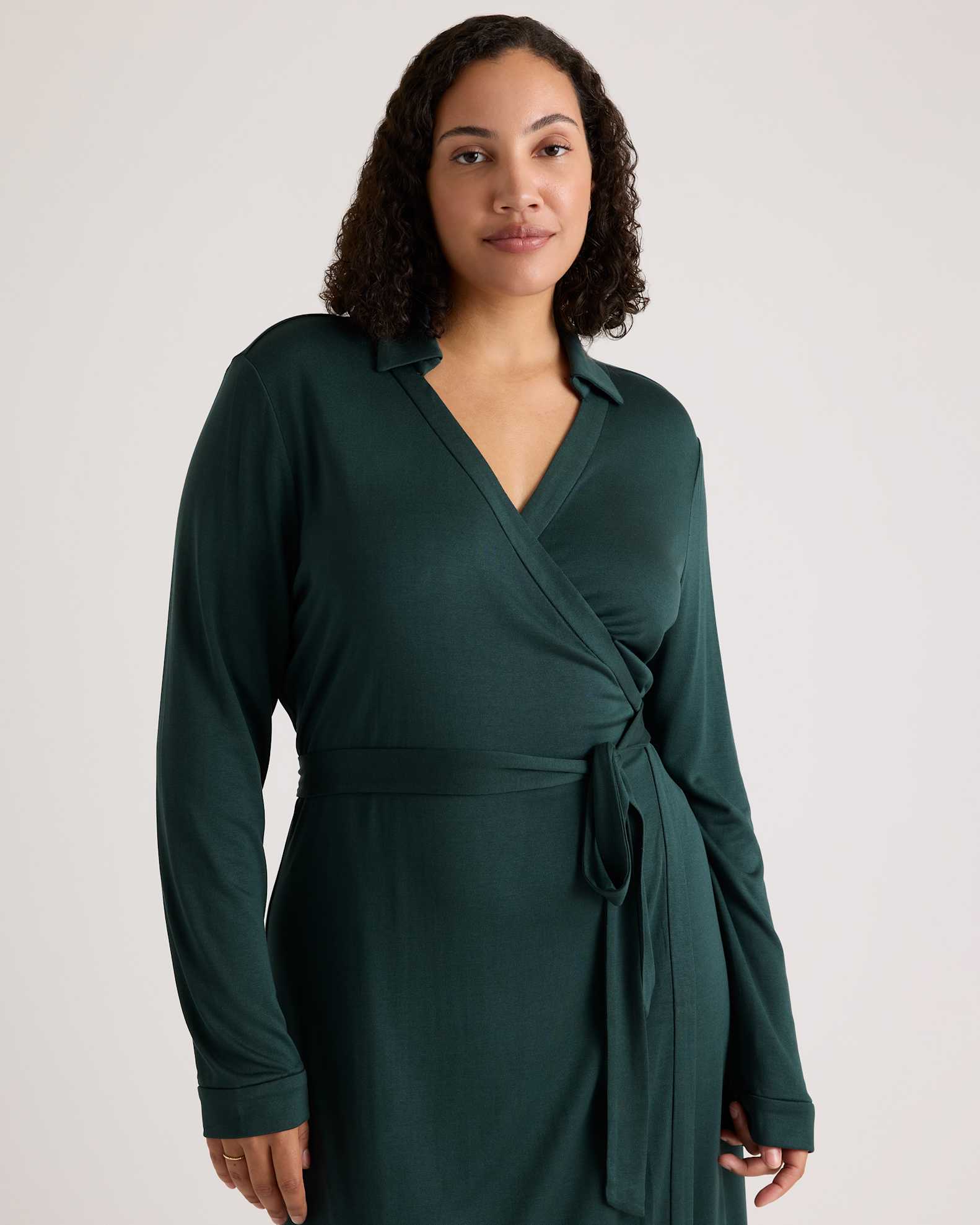 Women's 100% Silk Jersey Midi Wrap Dress in Evergreen, Size Xs by Quince Women's 100% Silk Jersey Midi Wrap Dress in Evergreen, Size Xs by Quince