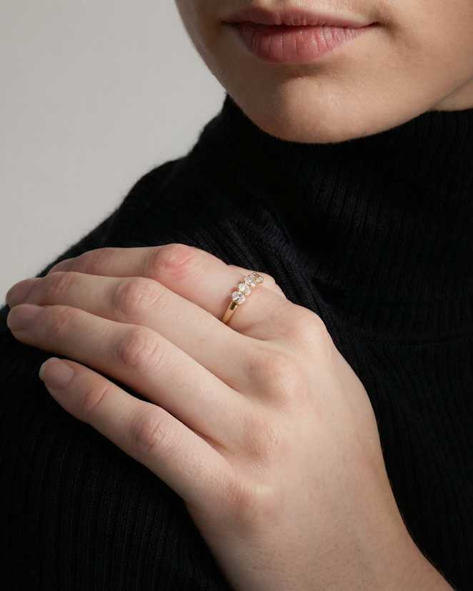 Lab Grown Diamond Oval Seven Stone Band (1)