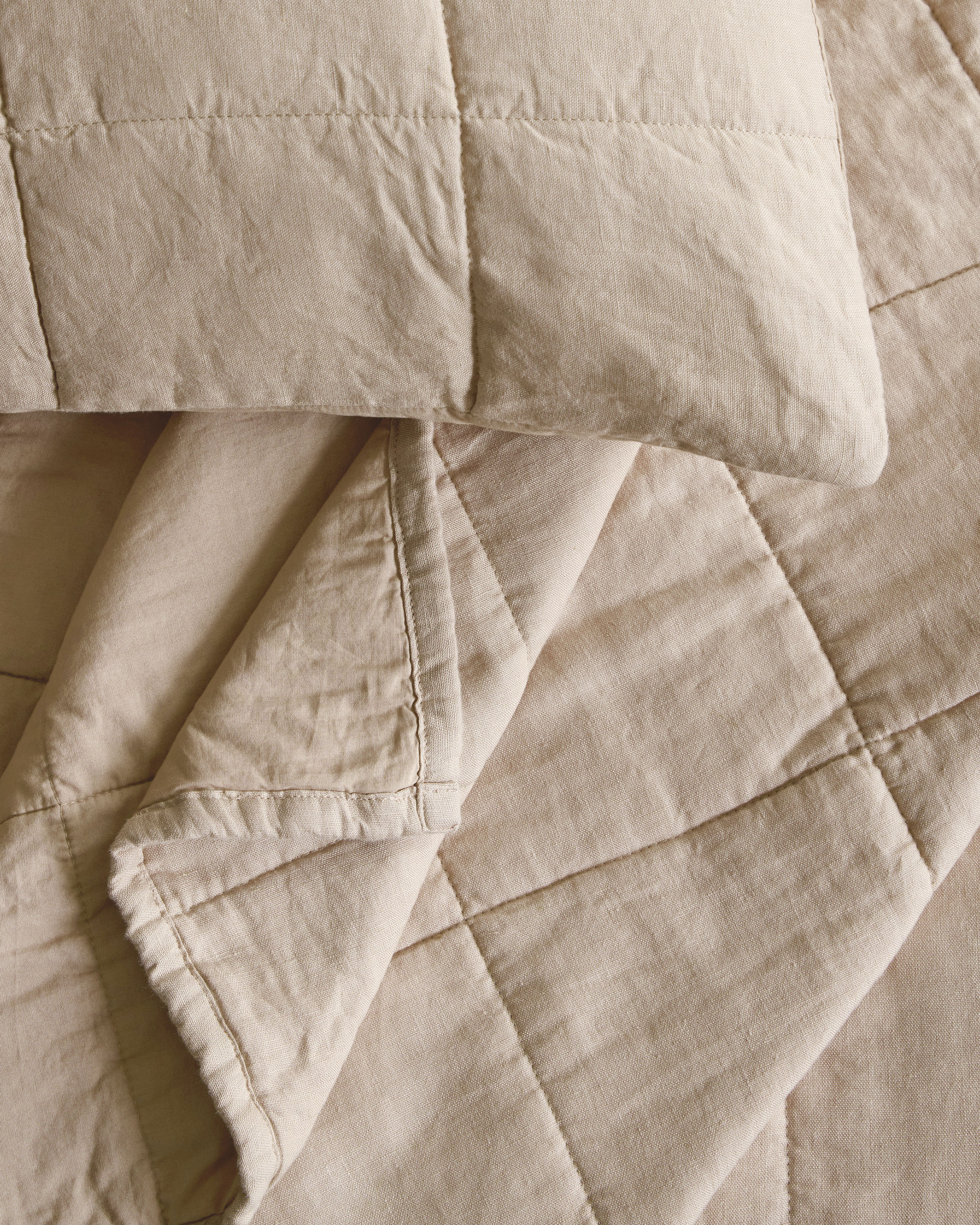 Lightweight European Linen Box Quilt - Toffee, King/Cal King