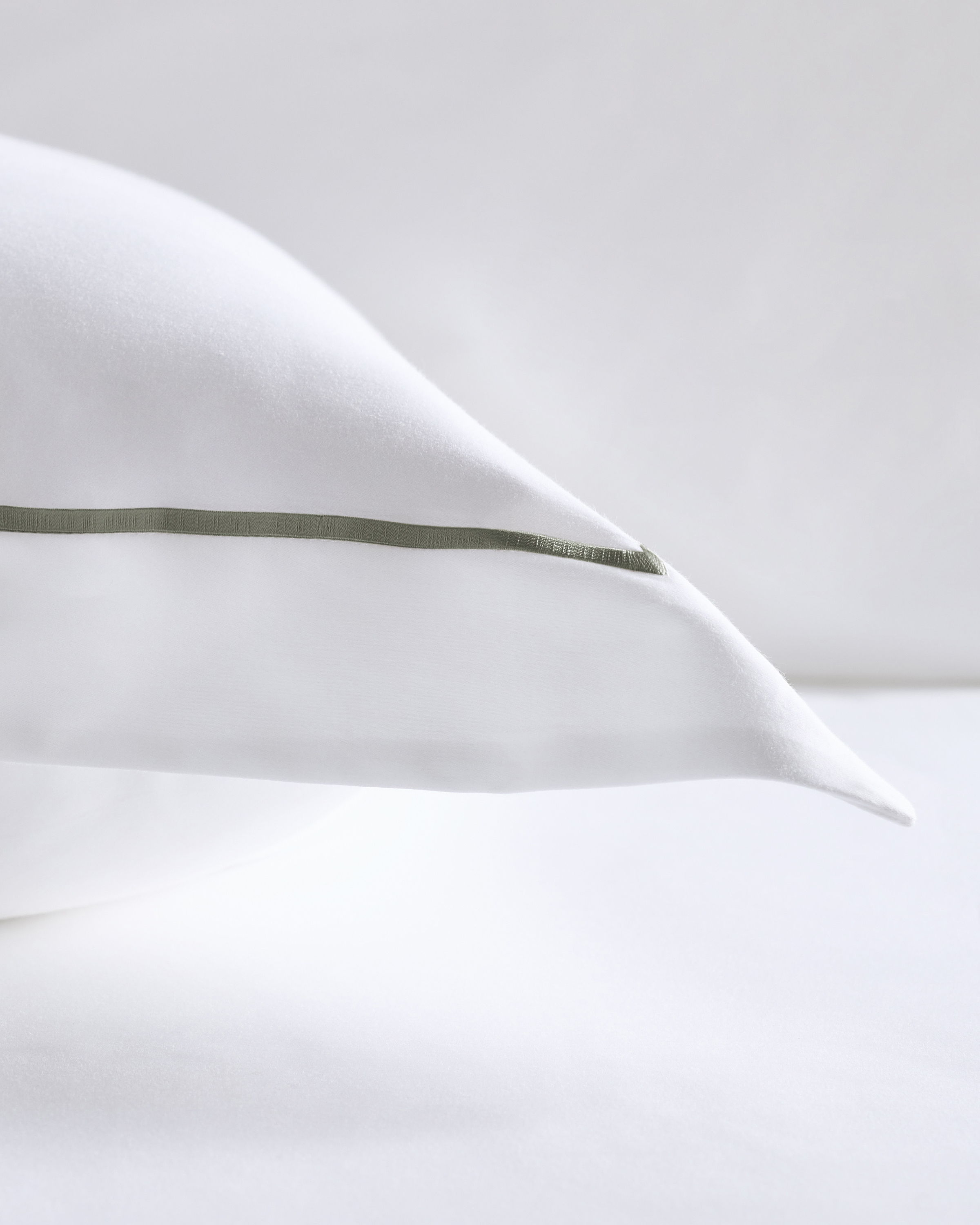 Signature Giza Cotton Sateen Embroidered Euro Sham - thumbnail 3