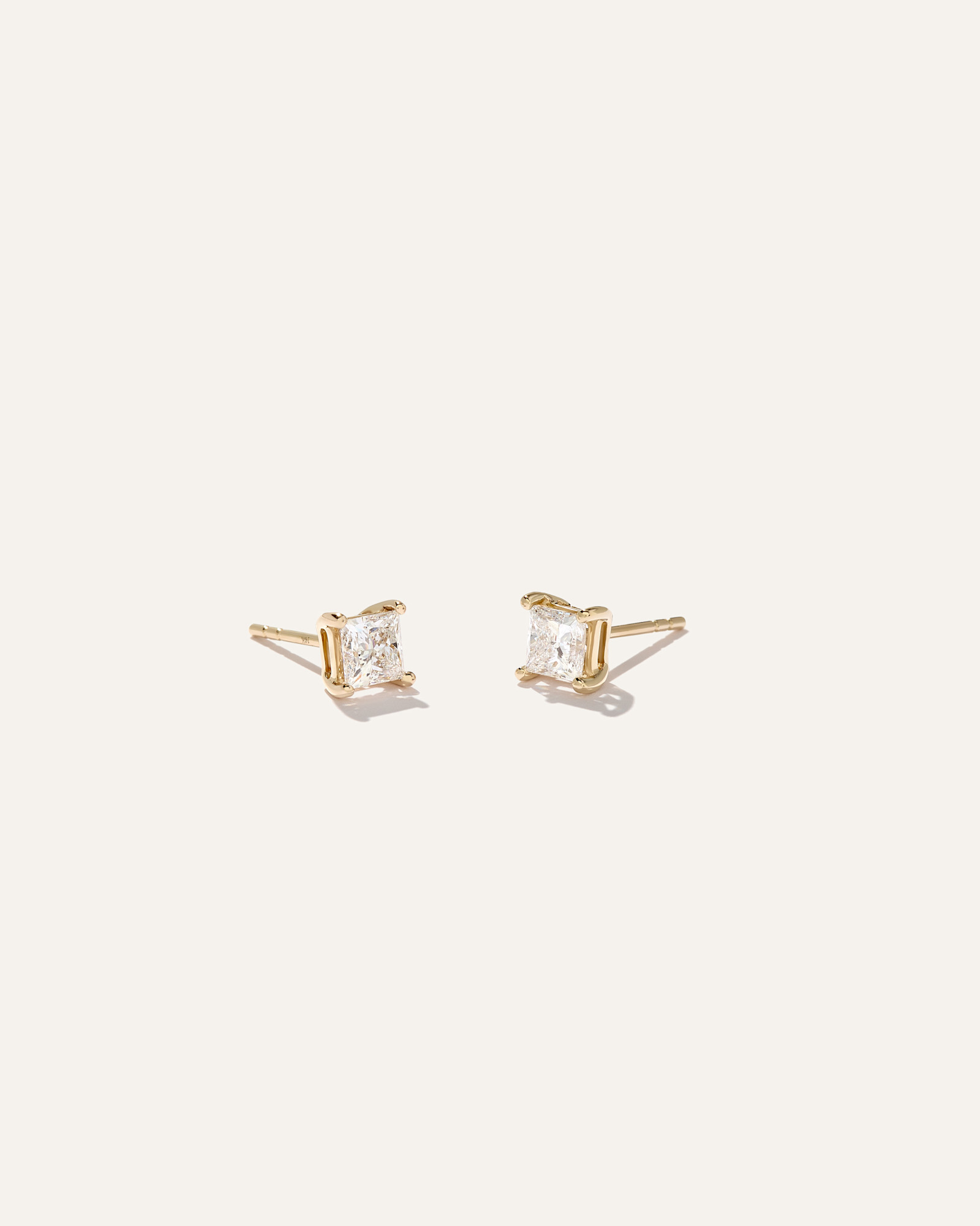 W-EARR-220-0660 CROPPED