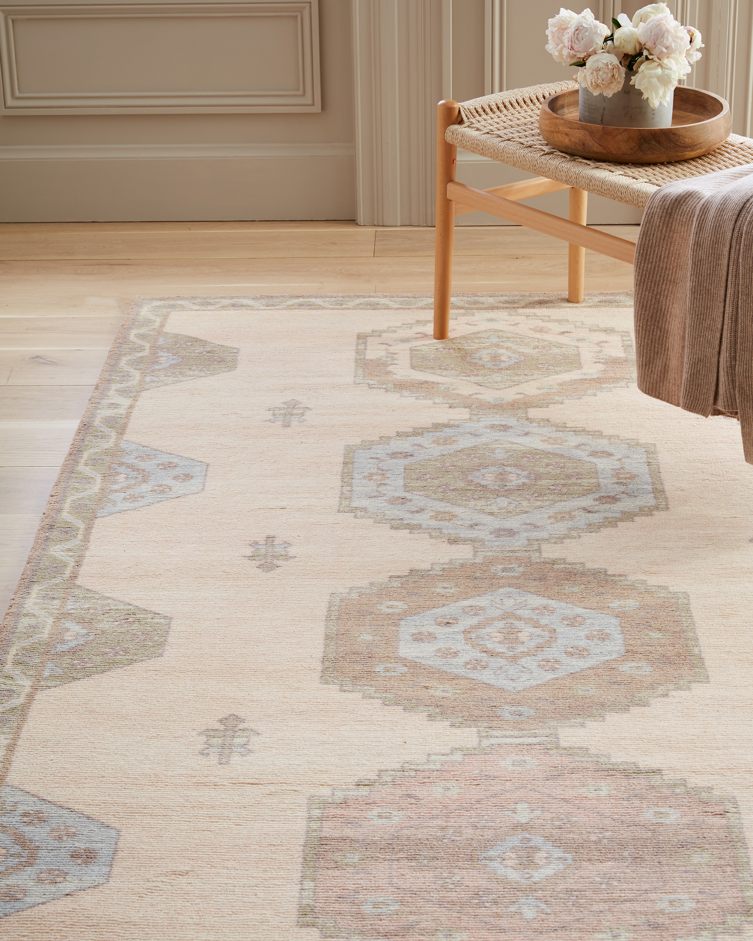 Ellery Tufted Wool Rug - Thumbnail 3