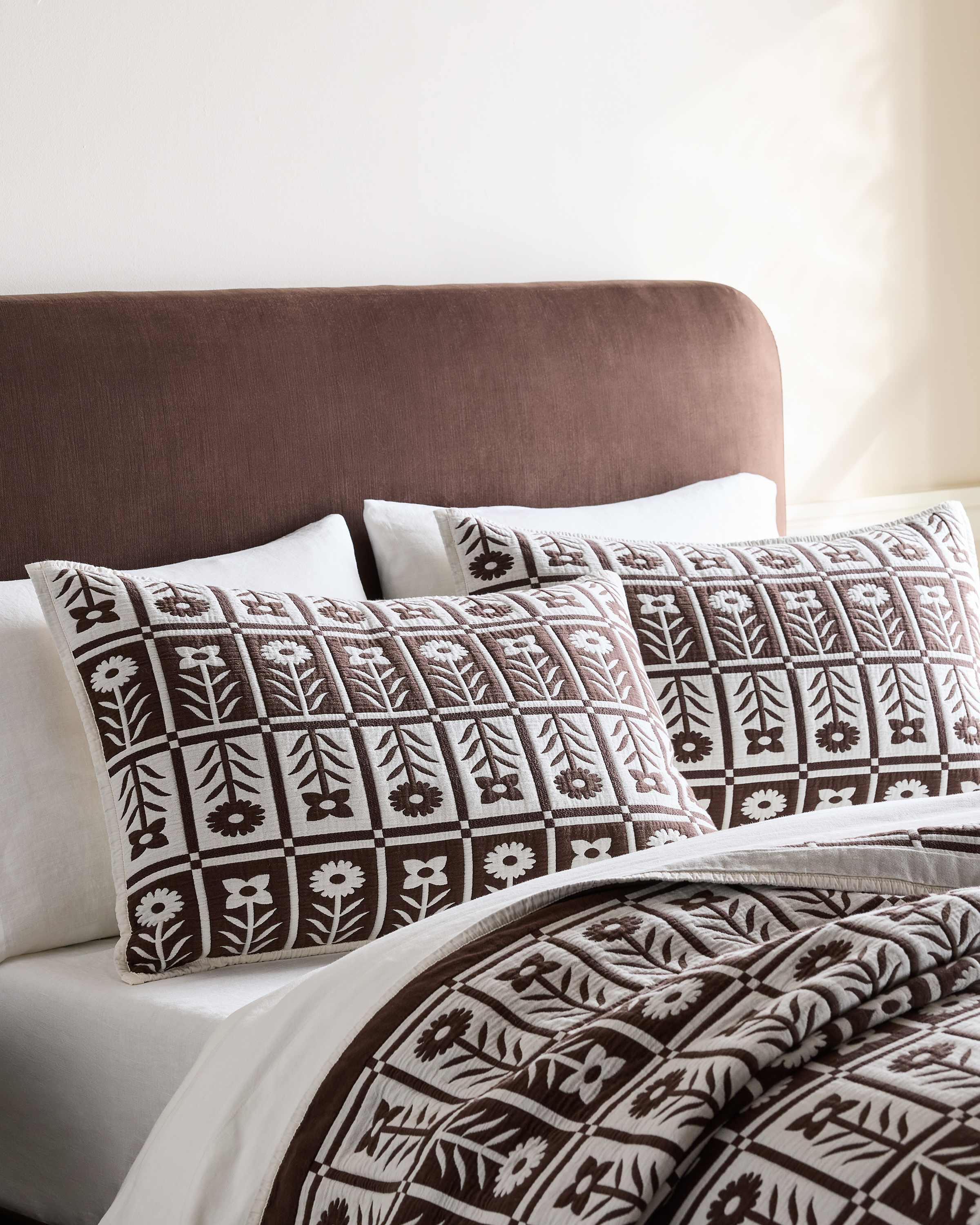 Espresso Organic Cotton Jacquard Floral Sham Set
