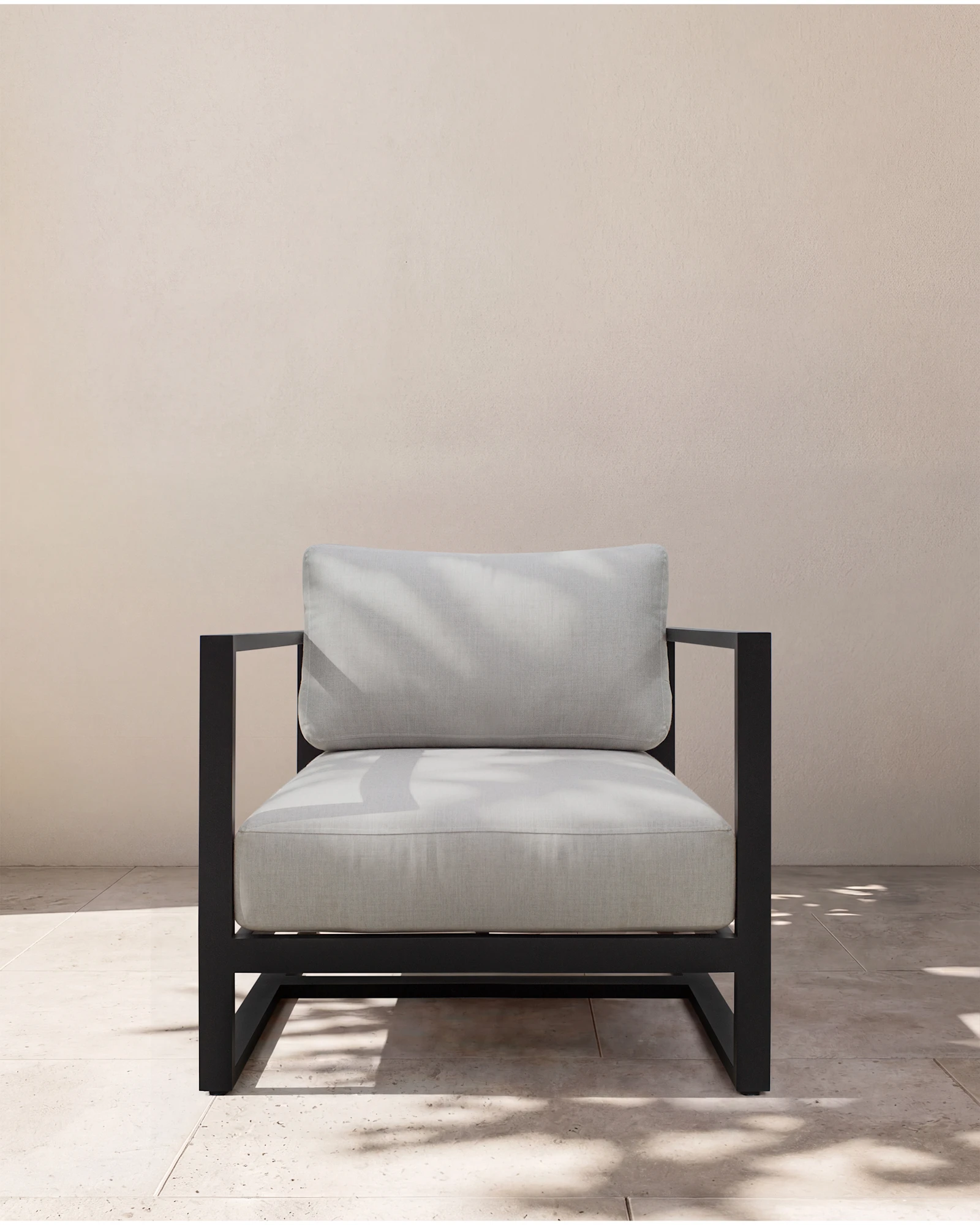 Linear Aluminum Outdoor Lounge Chair in Dark Charcoal