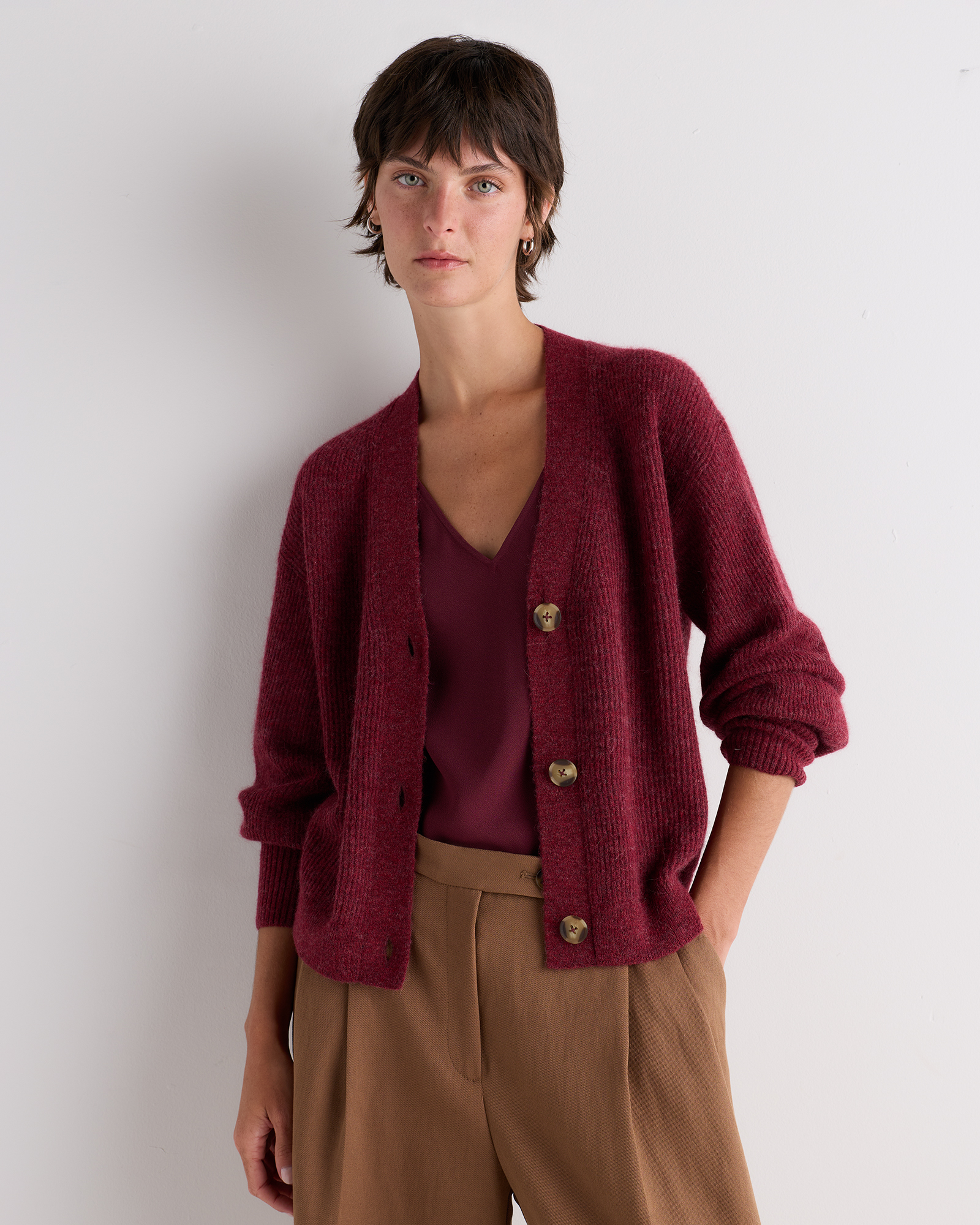 Oxblood Red Cardigan écourté léger en bébé alpaga pour femme