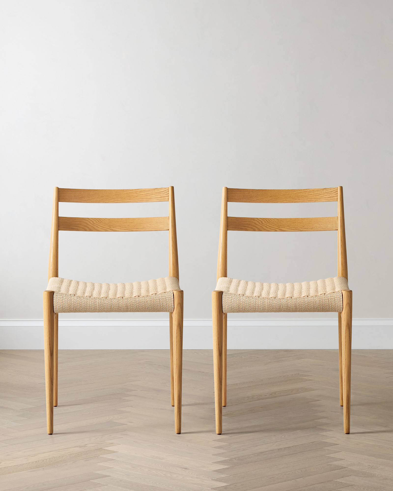U-FURN-323-Hero set of 2
