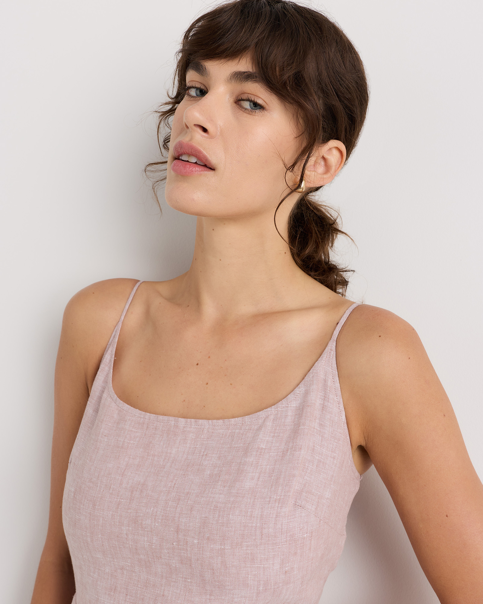 100% European Linen Scoop Neck Midi Dress in Vintage Pink Chambray
