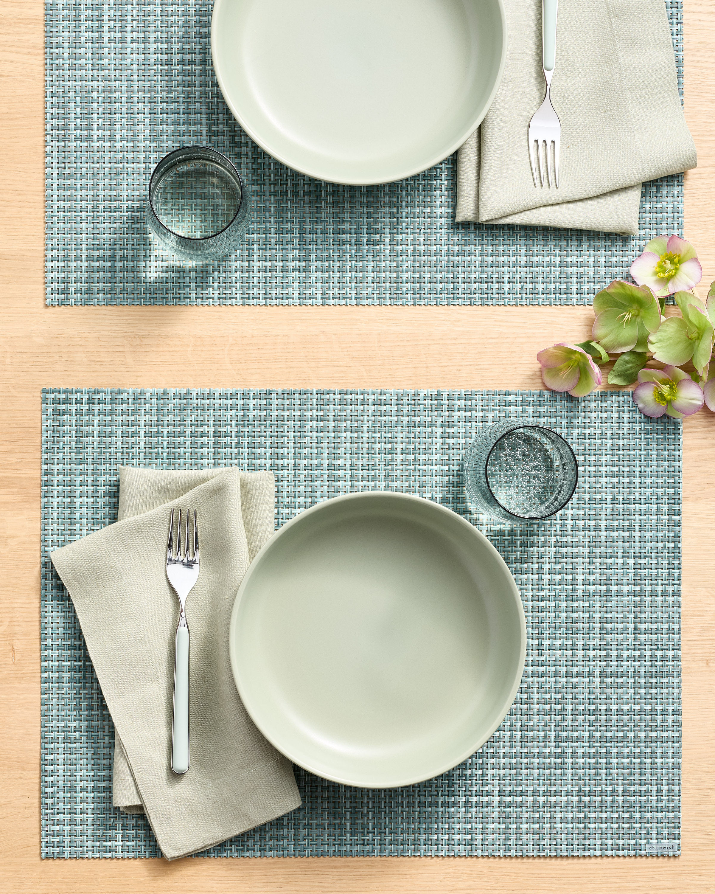 U-TBLE-174-CELADON-8111 EDITED