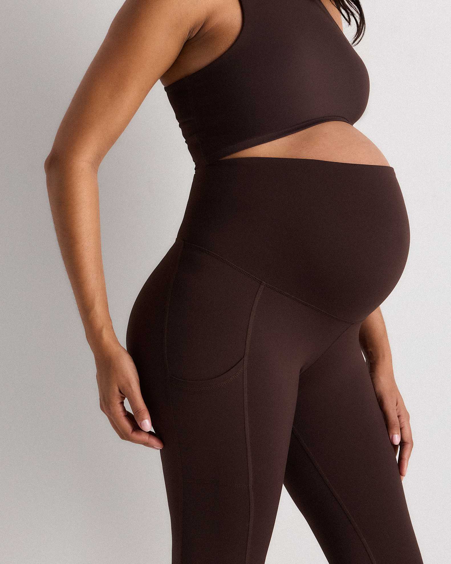 Ultra-Form Maternity Pocket Leggings