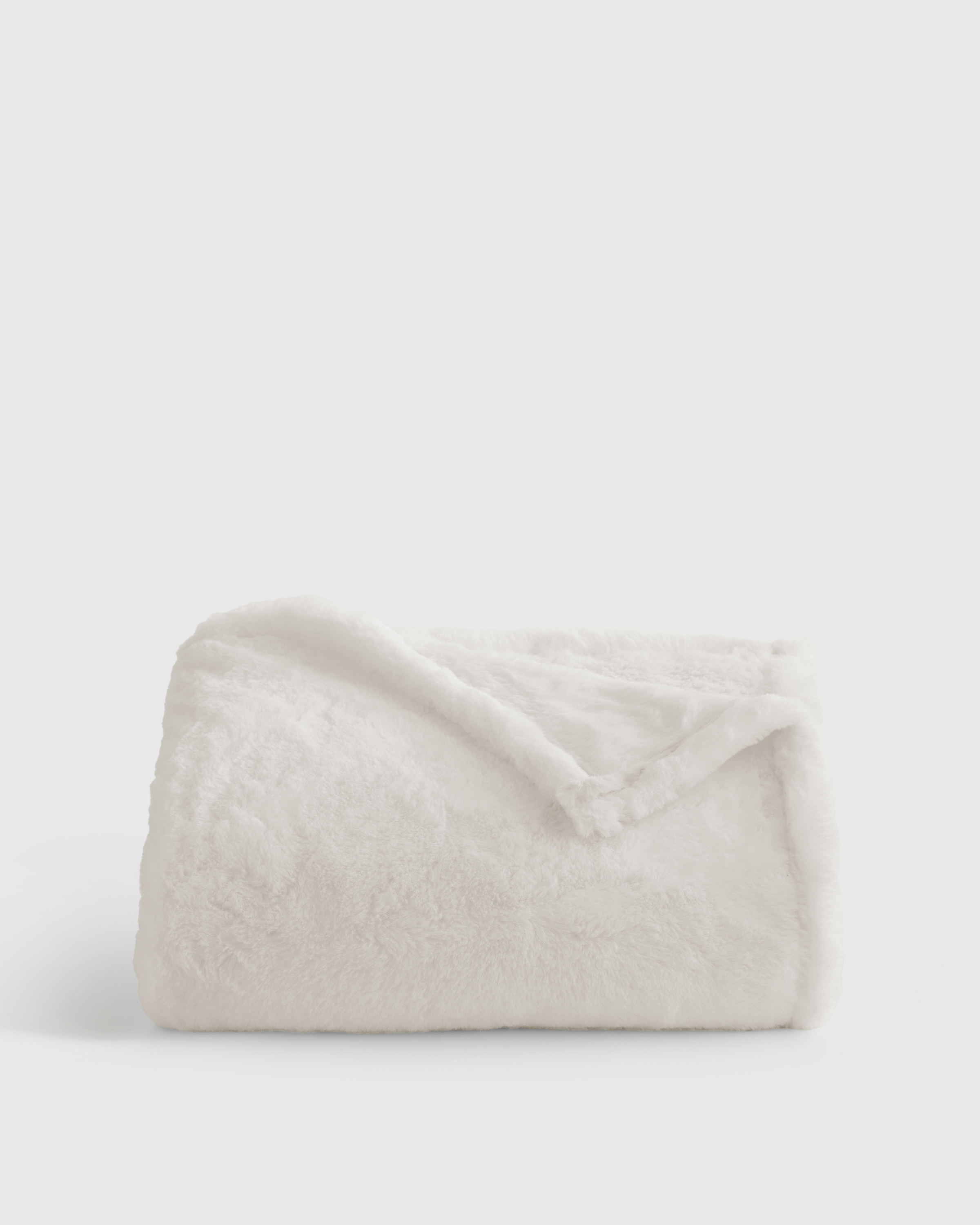 Ultra-Fine Recycled Faux Fur Throw, Snow, 50x60