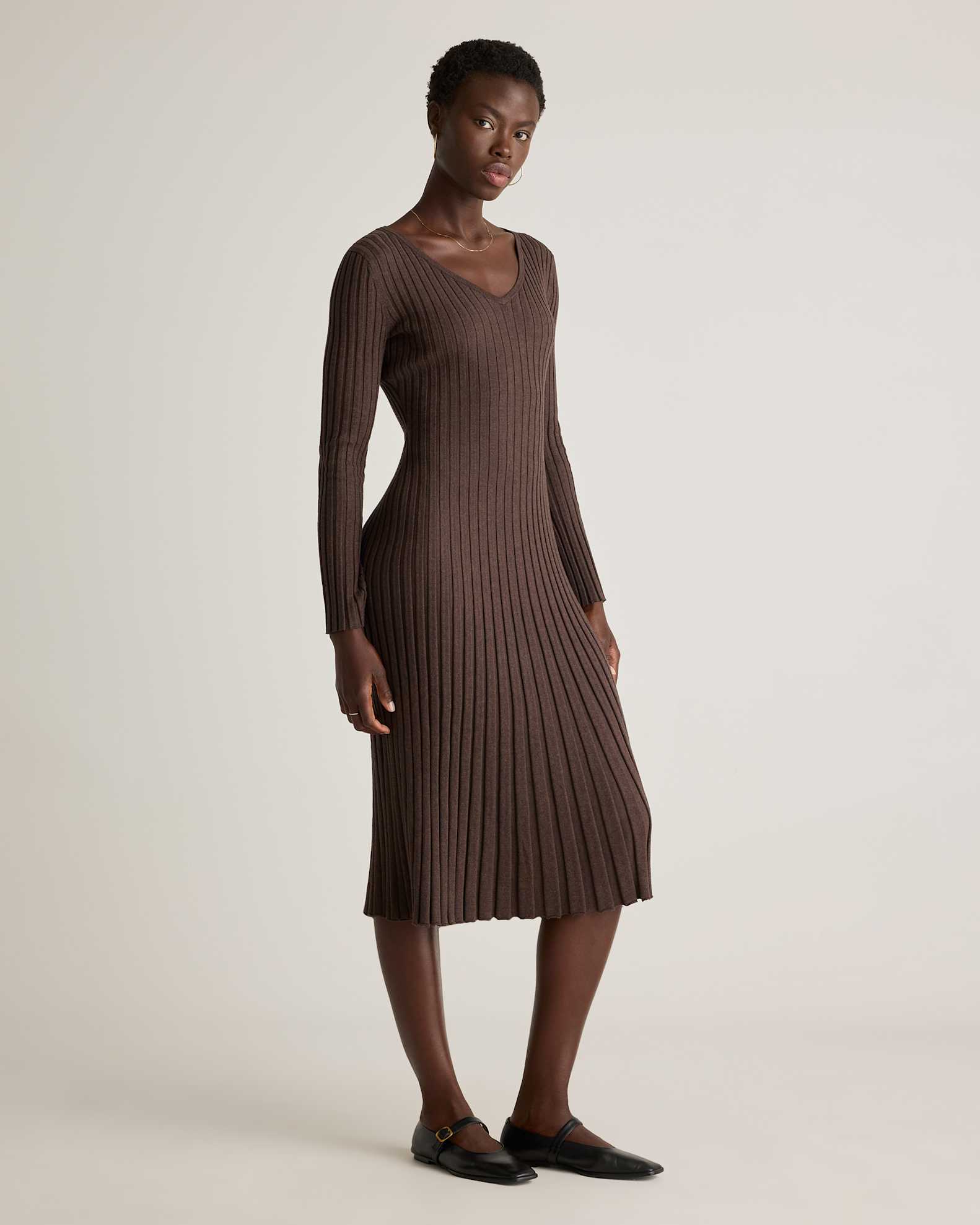 Quince Women's Cotton Cashmere Ribbed Long Sleeve V-Neck Midi Dress, Mocha Heather, Size XL Quince Women's Cotton Cashmere Ribbed Long Sleeve V-Neck Midi Dress, Mocha Heather, Size XL
