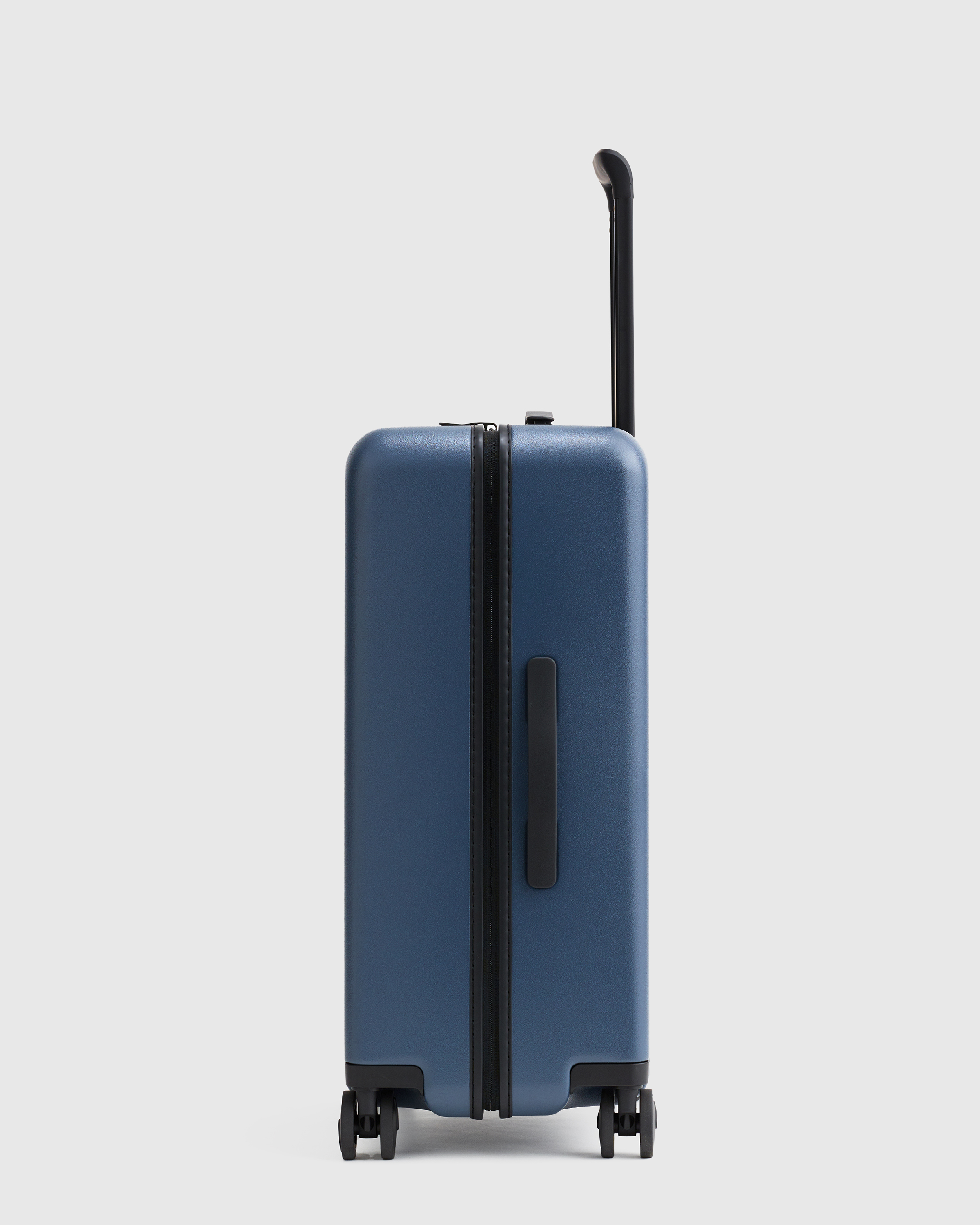 Medium Check-In Suitcase in Navy