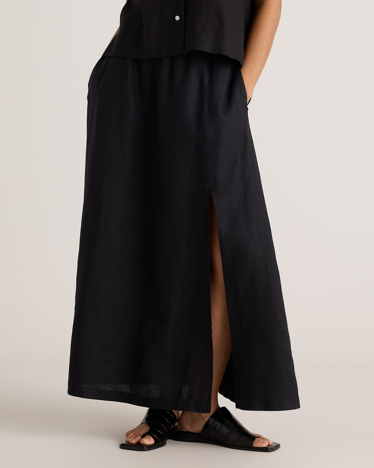 100% European Linen Maxi Skirt in Black