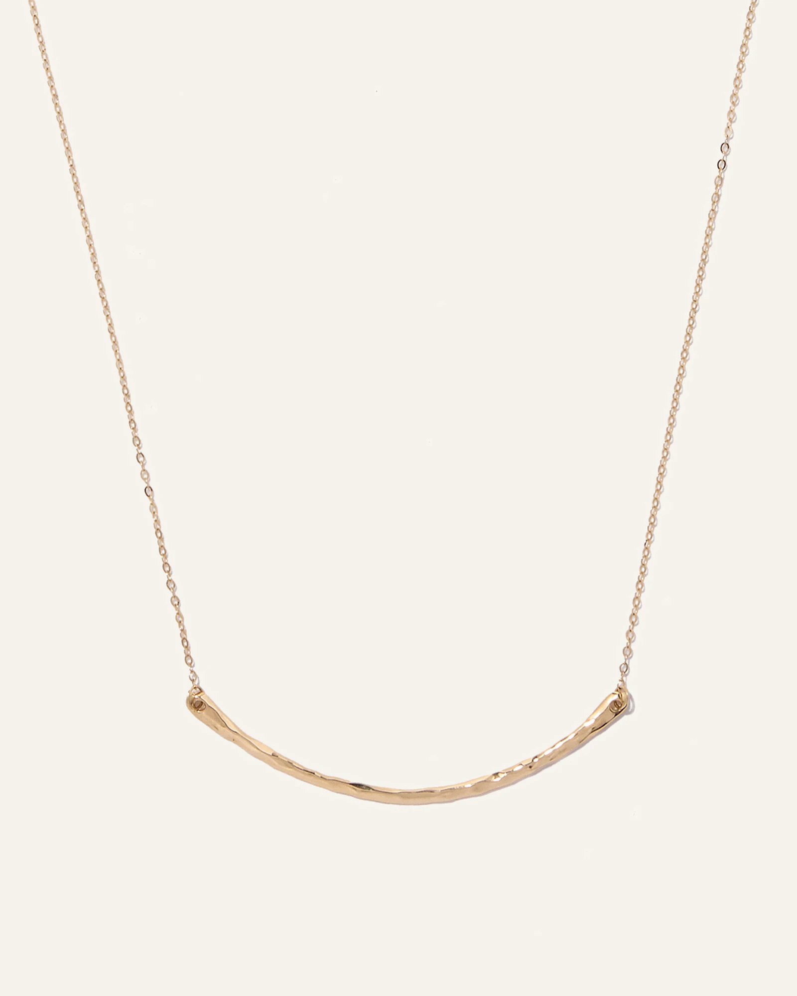 14k Gold Hammered Curve Necklace in Yellow Gold