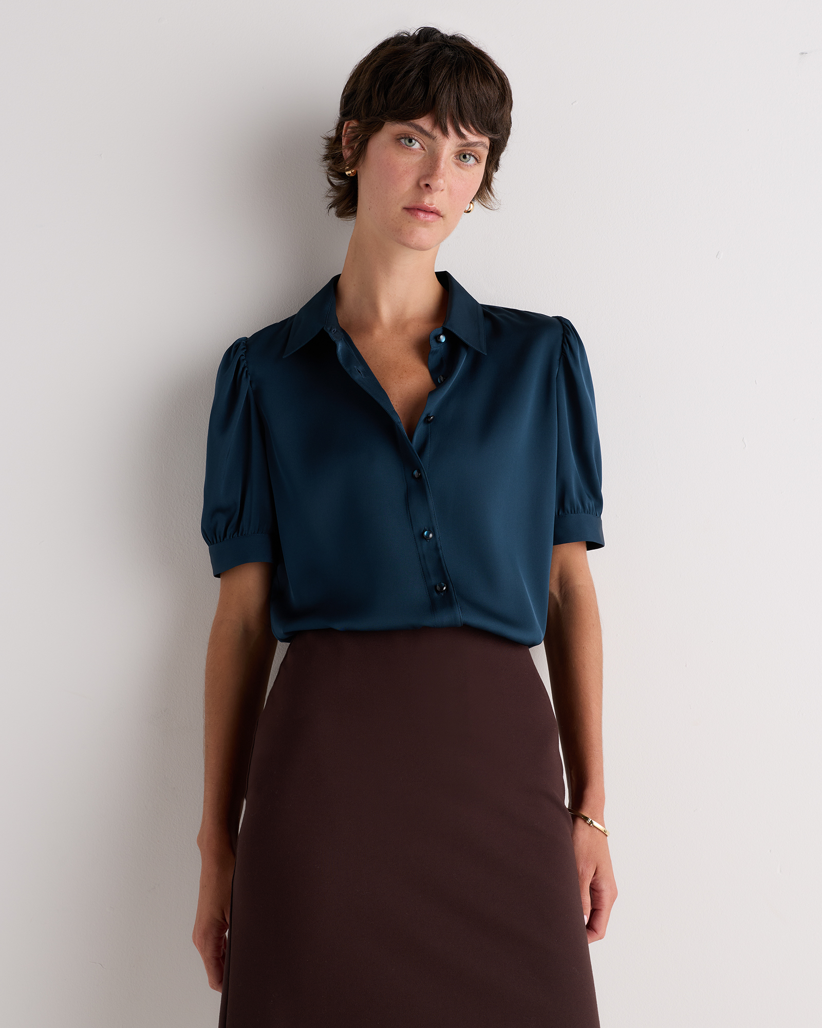 Stratus Blue Chemisier en soie extensible lavable à manches bouffantes