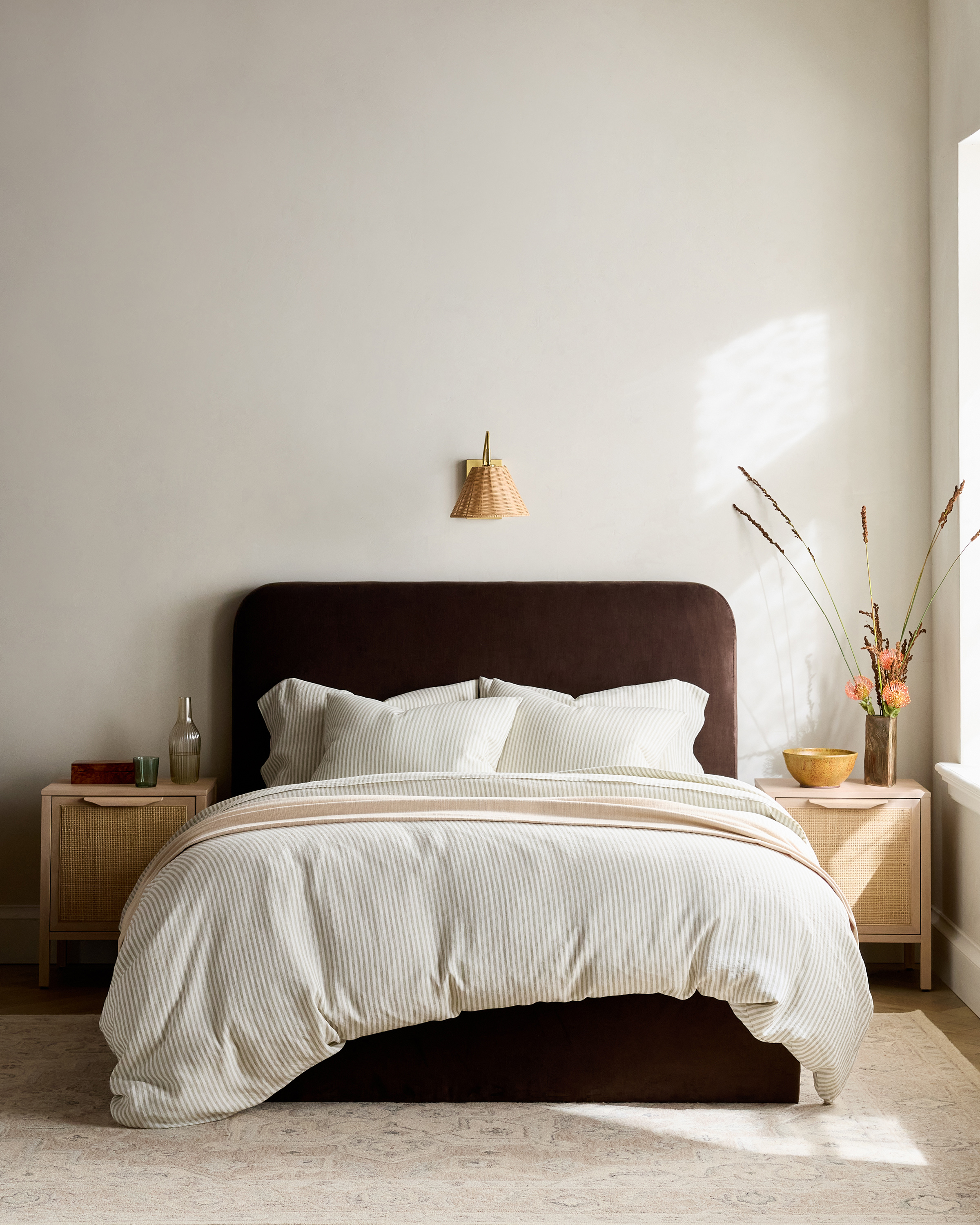 Willowleaf/White Stripe European Linen Deluxe Bedding Bundle