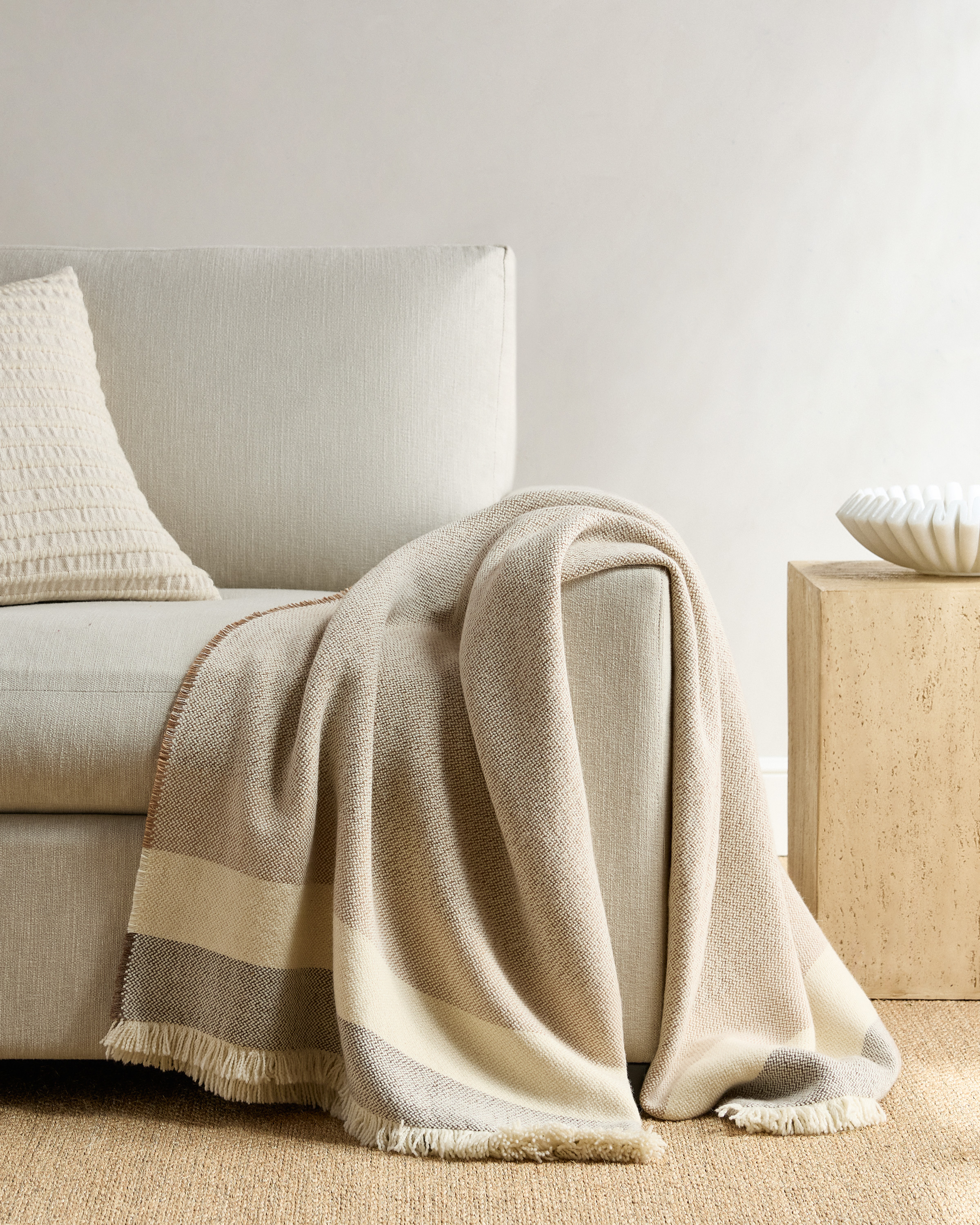 Quince Wool and Alpaca Throw - Thumbnail 2