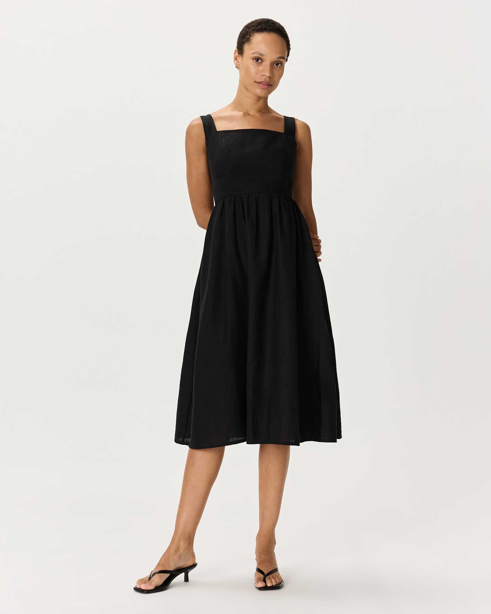 Women's 100% European Linen Fit & Flare Midi Dress in Black, Size XL by Quince Women's 100% European Linen Fit & Flare Midi Dress in Black, Size XL by Quince