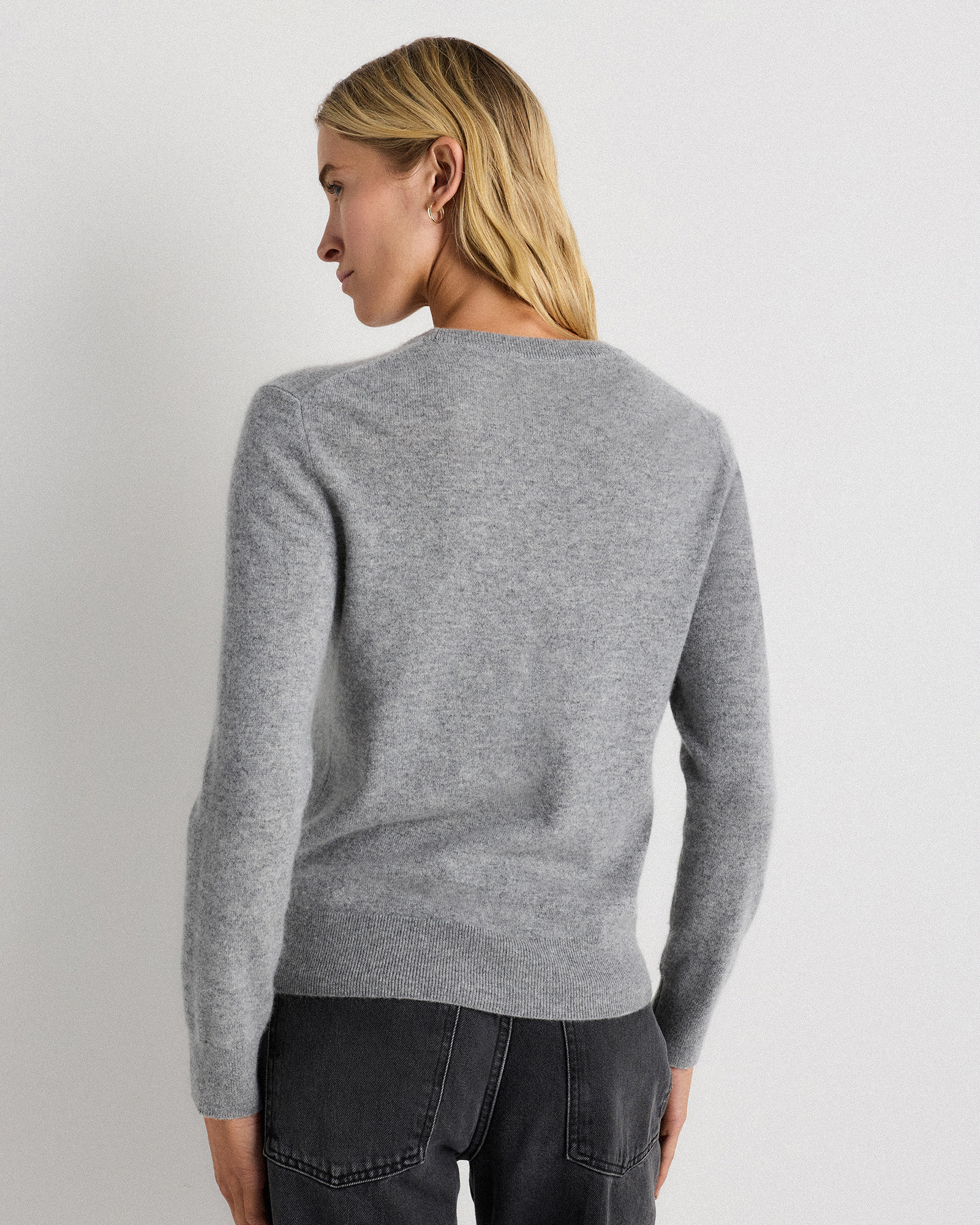 Mongolian Cashmere Crewneck Sweater in Heather Grey