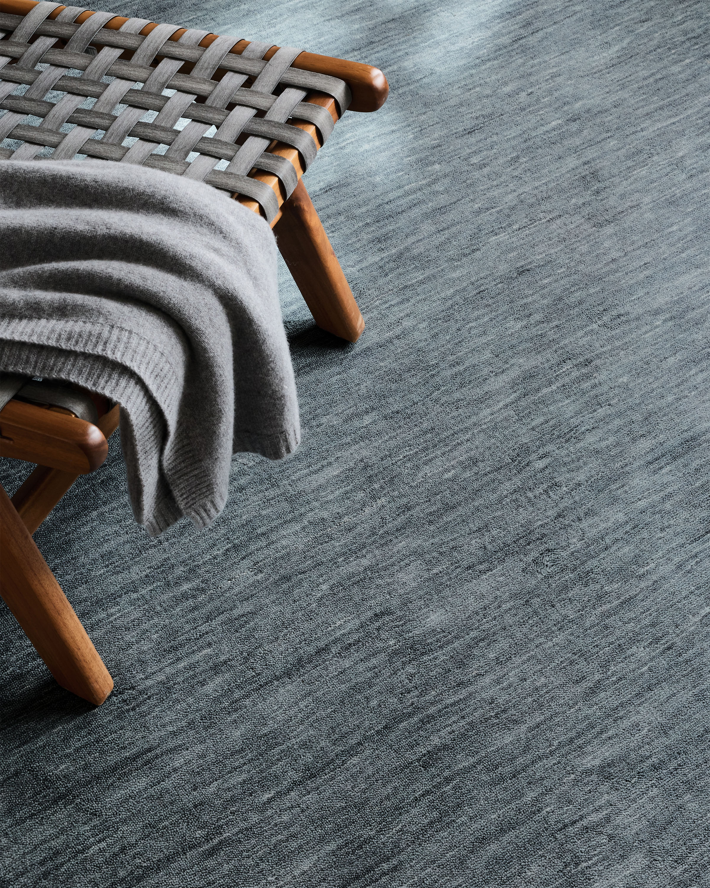 Wells Hand-Loomed Wool Rug - Thumbnail 4