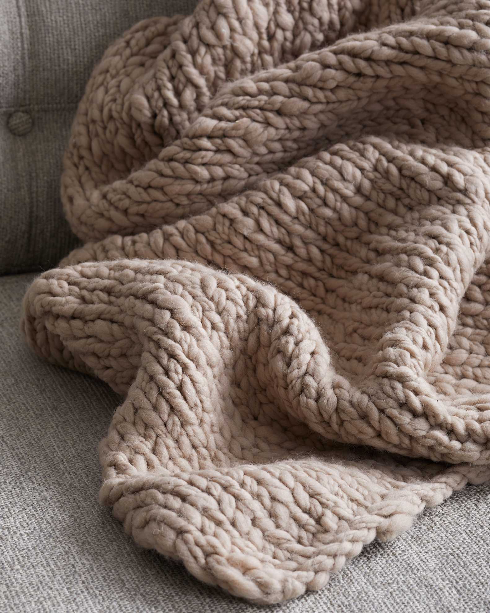 Quince Chunky Hand Knit Wool Throw