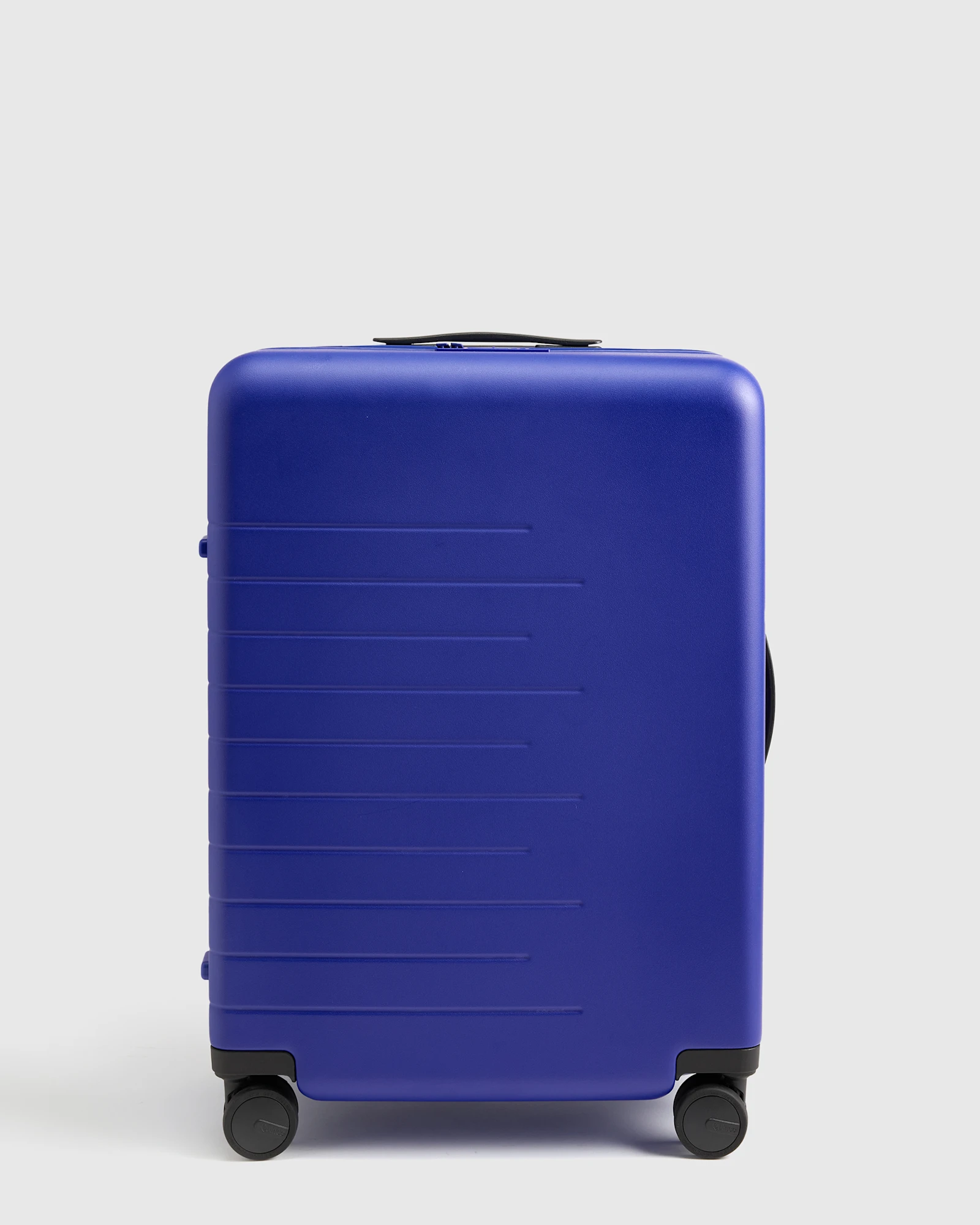 Medium Check-In Suitcase - Navy