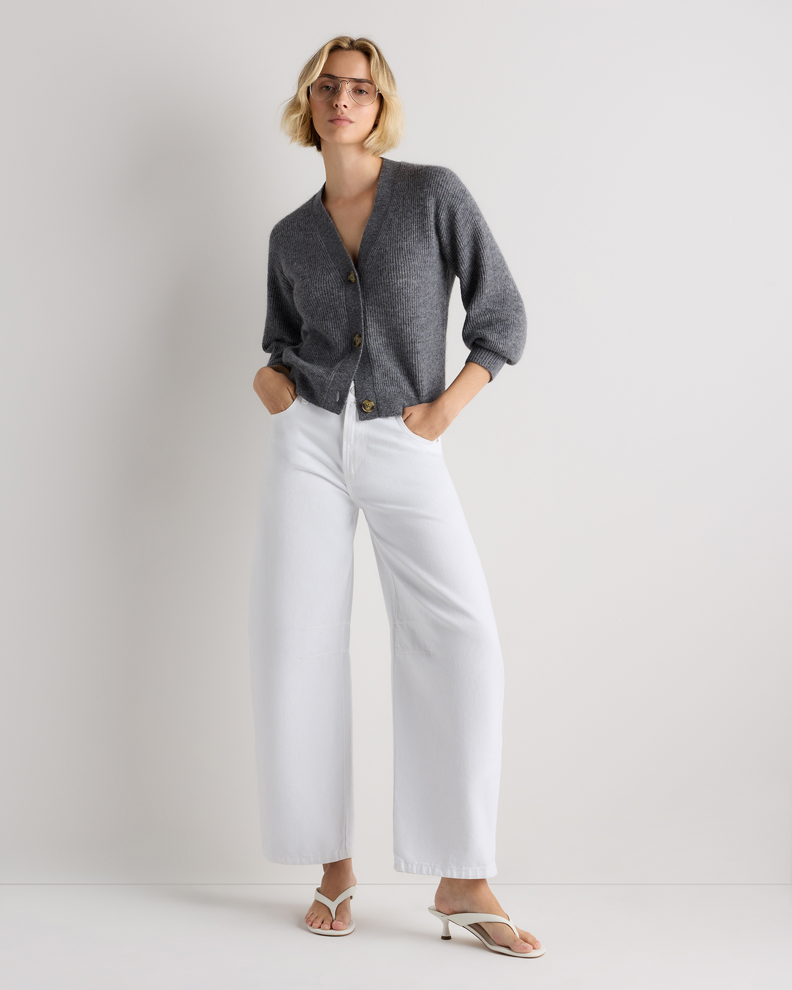 リトルスージー　BABY ALPACA MIX DEEP V NECK PO Lightweight Baby Alpaca Cropped V-Neck Cardigan in Smoked Charcoal