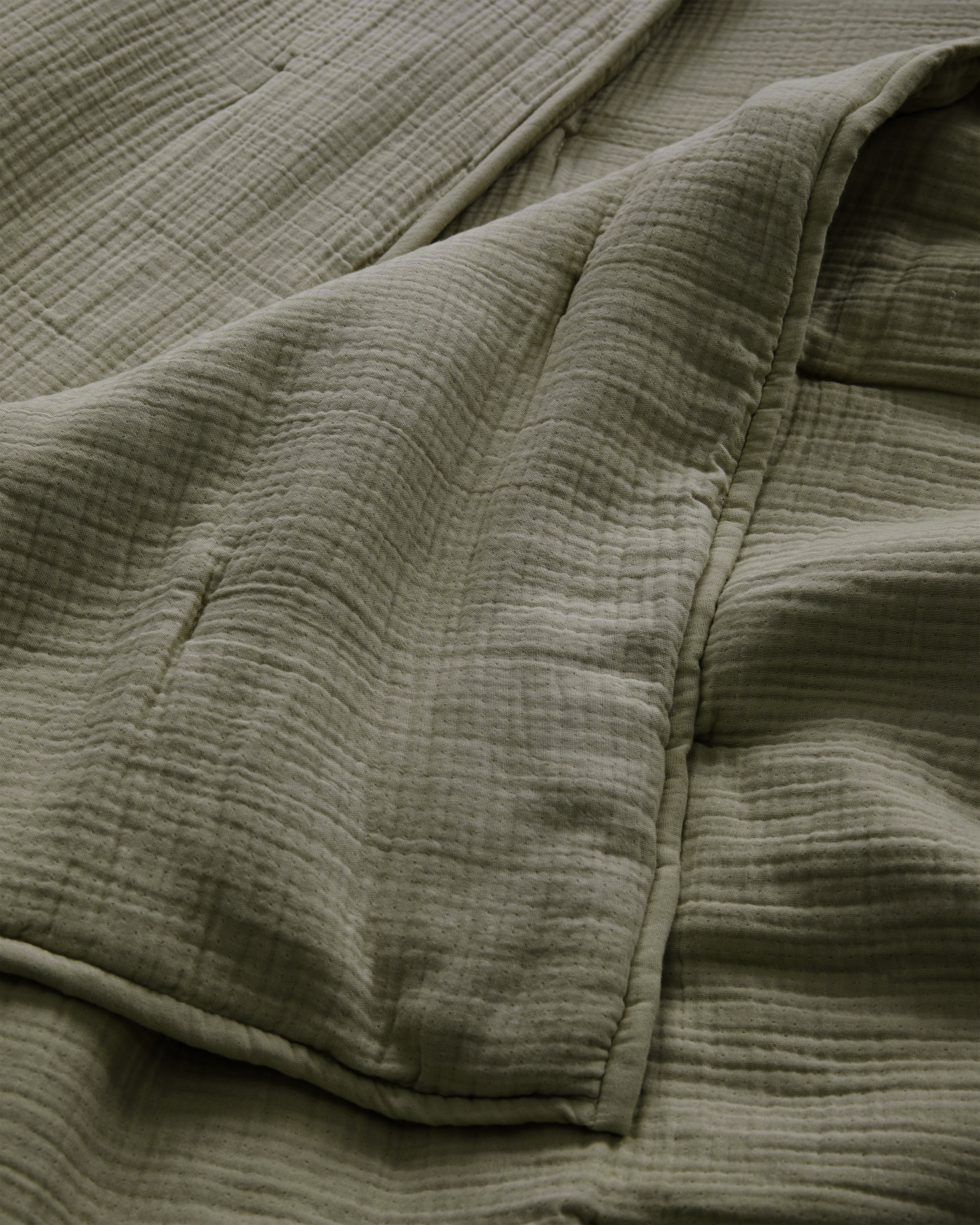 Organic Airy Gauze Dream Quilt - Olive, Twin