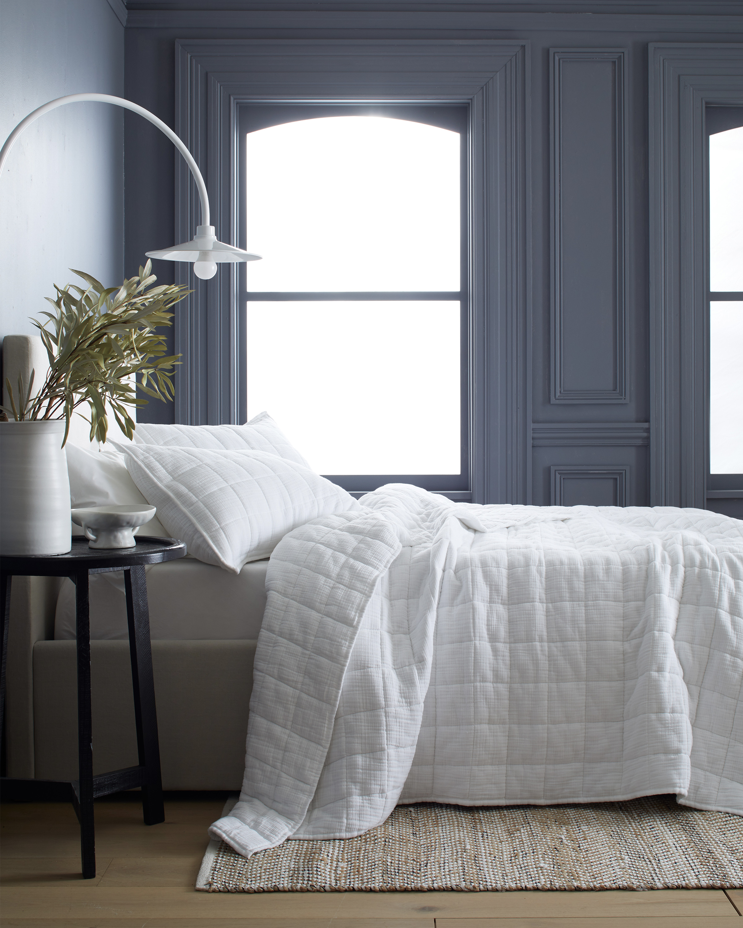 White Organic Airy Gauze Box Quilt