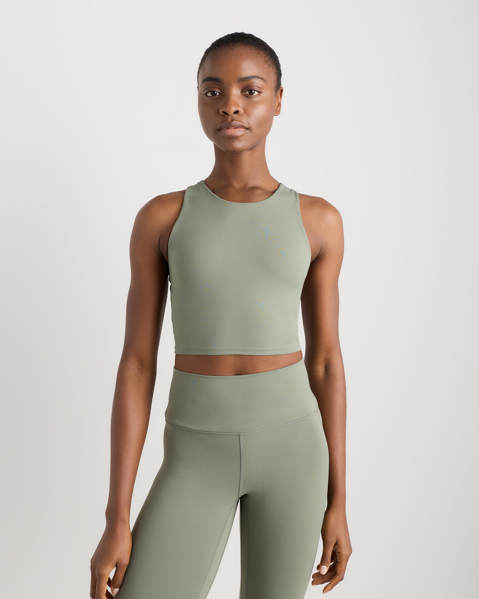 Smoked Thyme Green Débardeur court sculptant à col montant