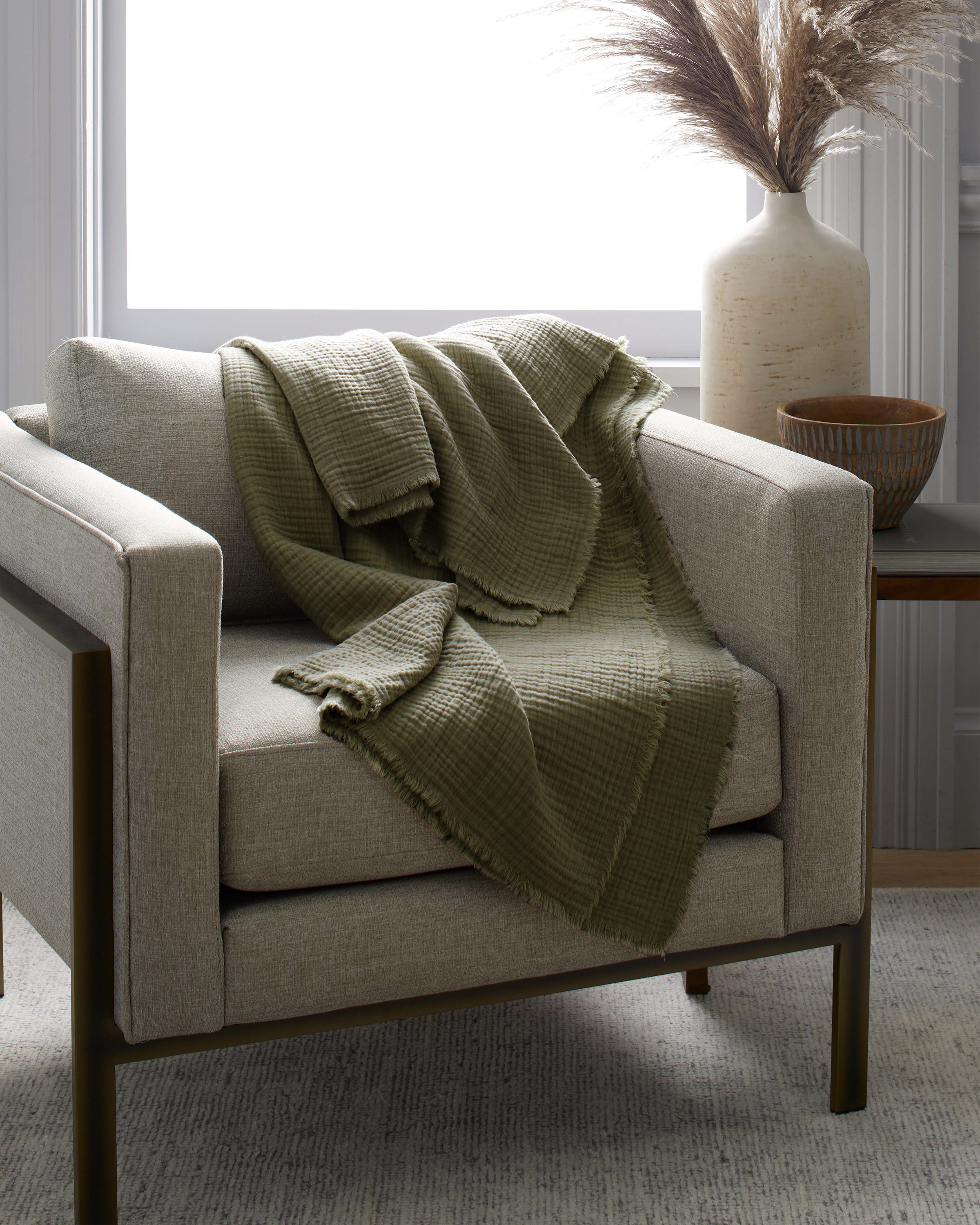 Olive Organic Cotton Tufted Muslin Throw