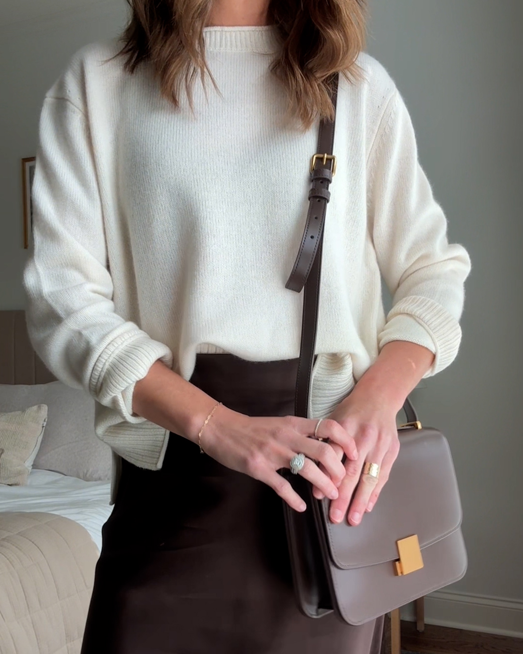 Mongolian Cashmere Boxy Crewneck Sweater White VictoriaSchneider Thumbnail01