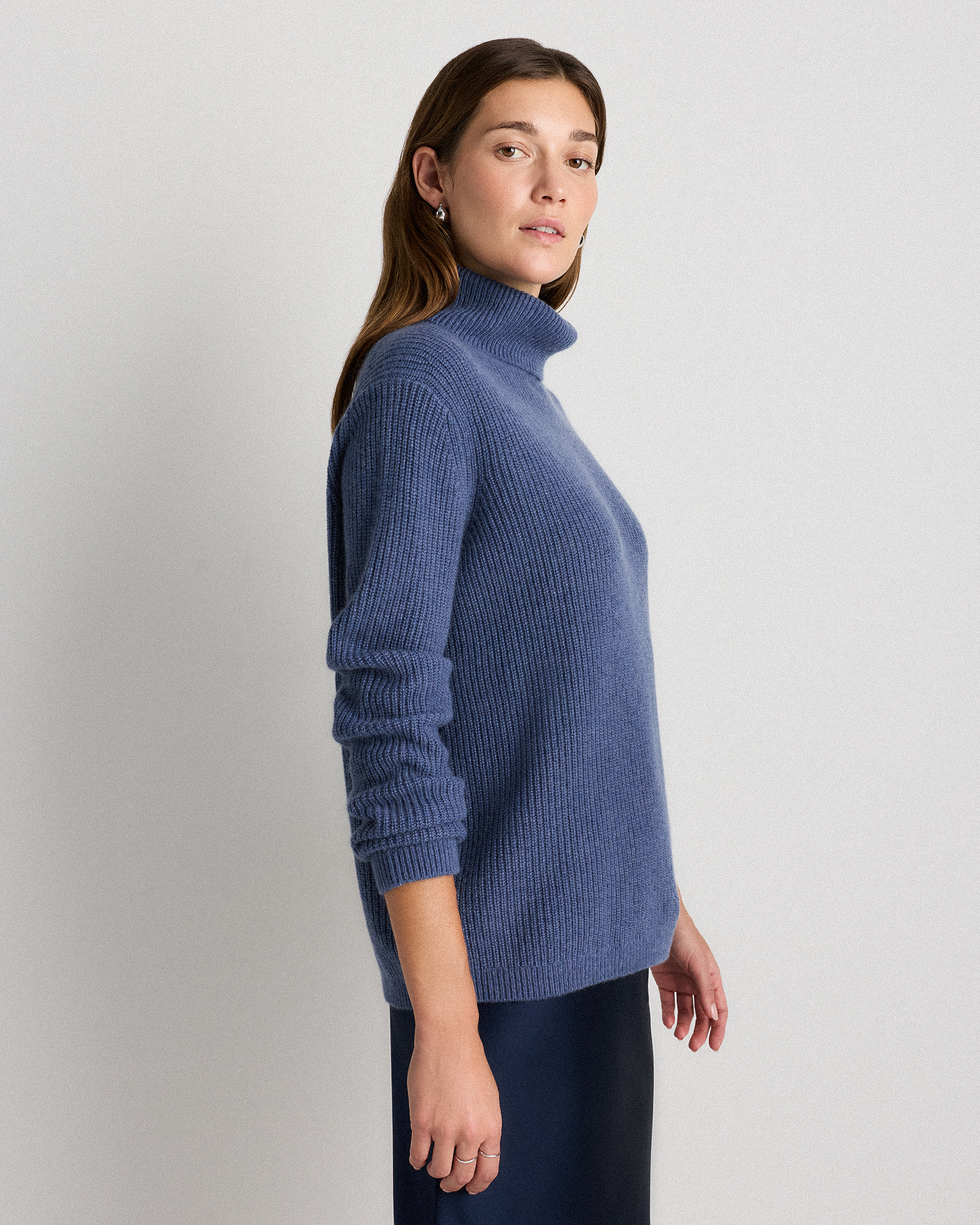 Mongolian Cashmere Fisherman Turtleneck Sweater in Heather Storm Blue