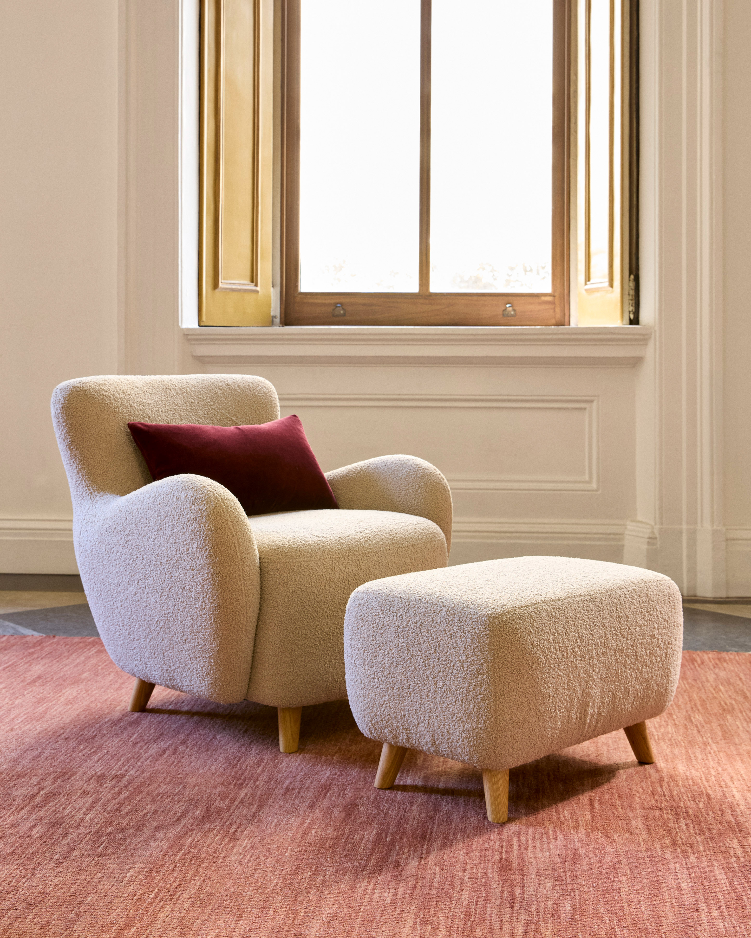 Teddy Boucle Wingback Accent Chair - Thumbnail 4