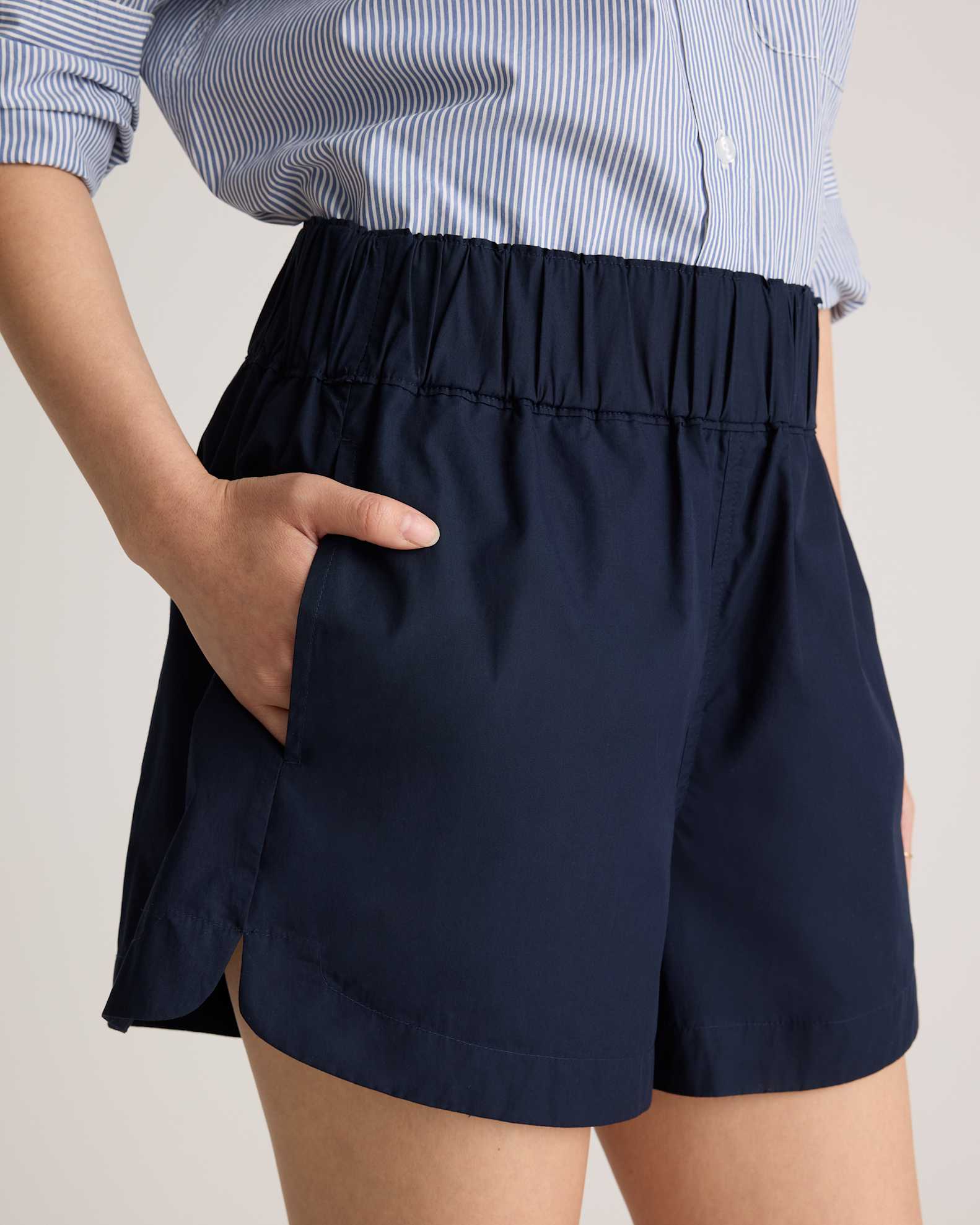 100% Organic Cotton Poplin Pull-On Shorts in Navy