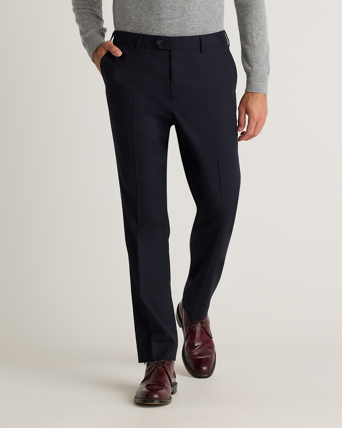 Quince Stretch Wool Dress Pant in Black