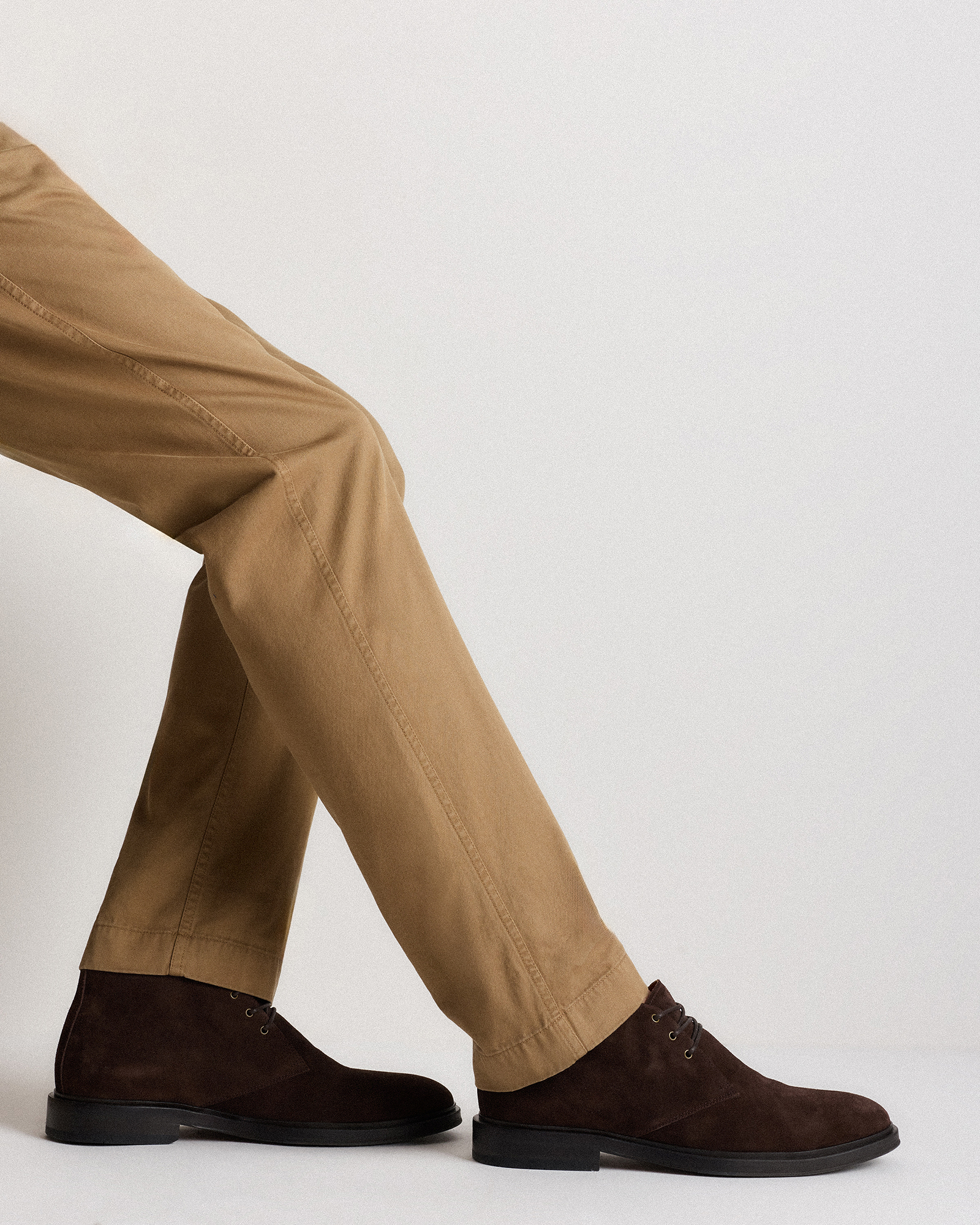 Quince Heritage Suede Chukka Boots 9.5 Brunette Heritage Suede Chukka Boot in Brunette main image 2