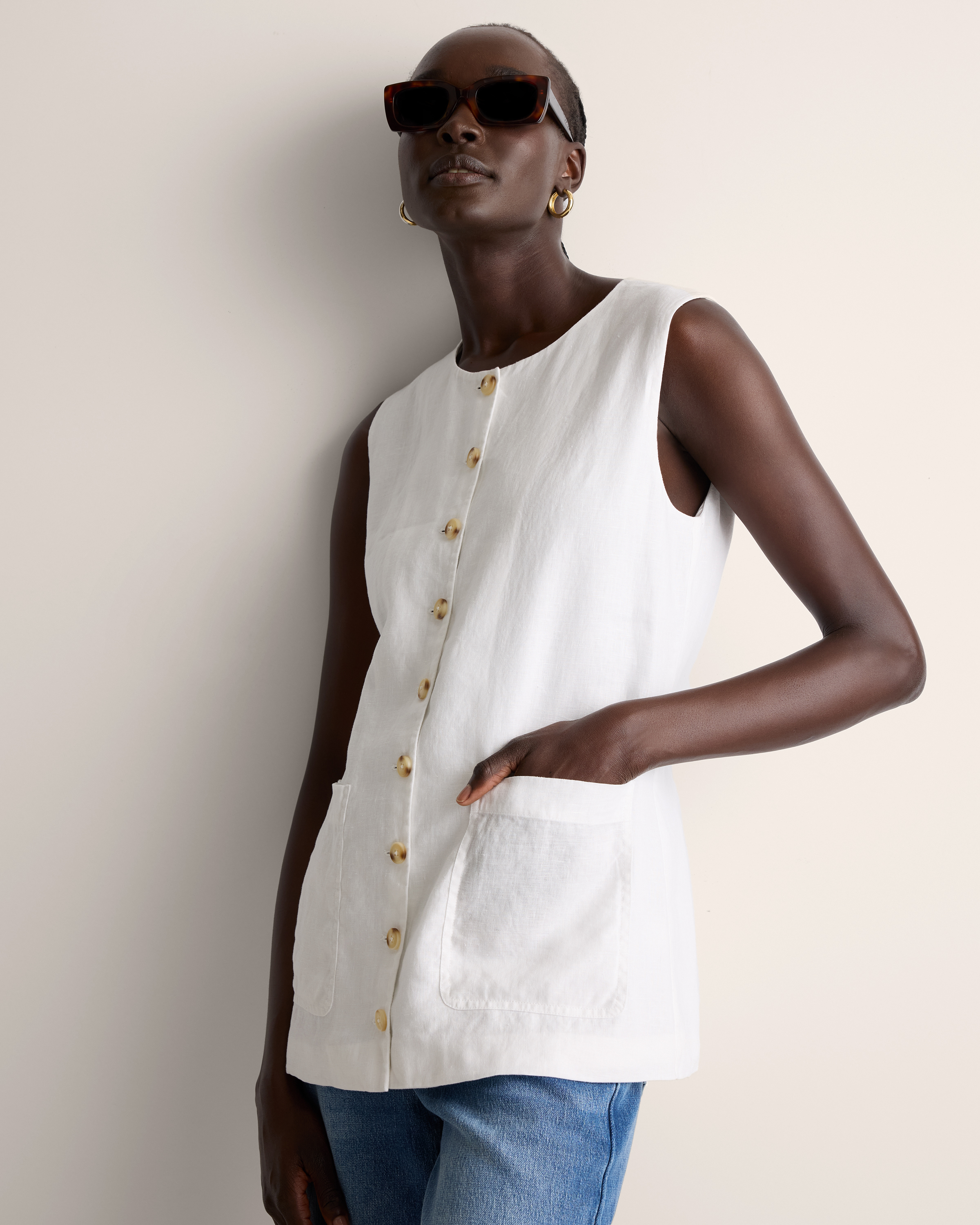 100% European Linen Longline Vest in White | Quince Canada