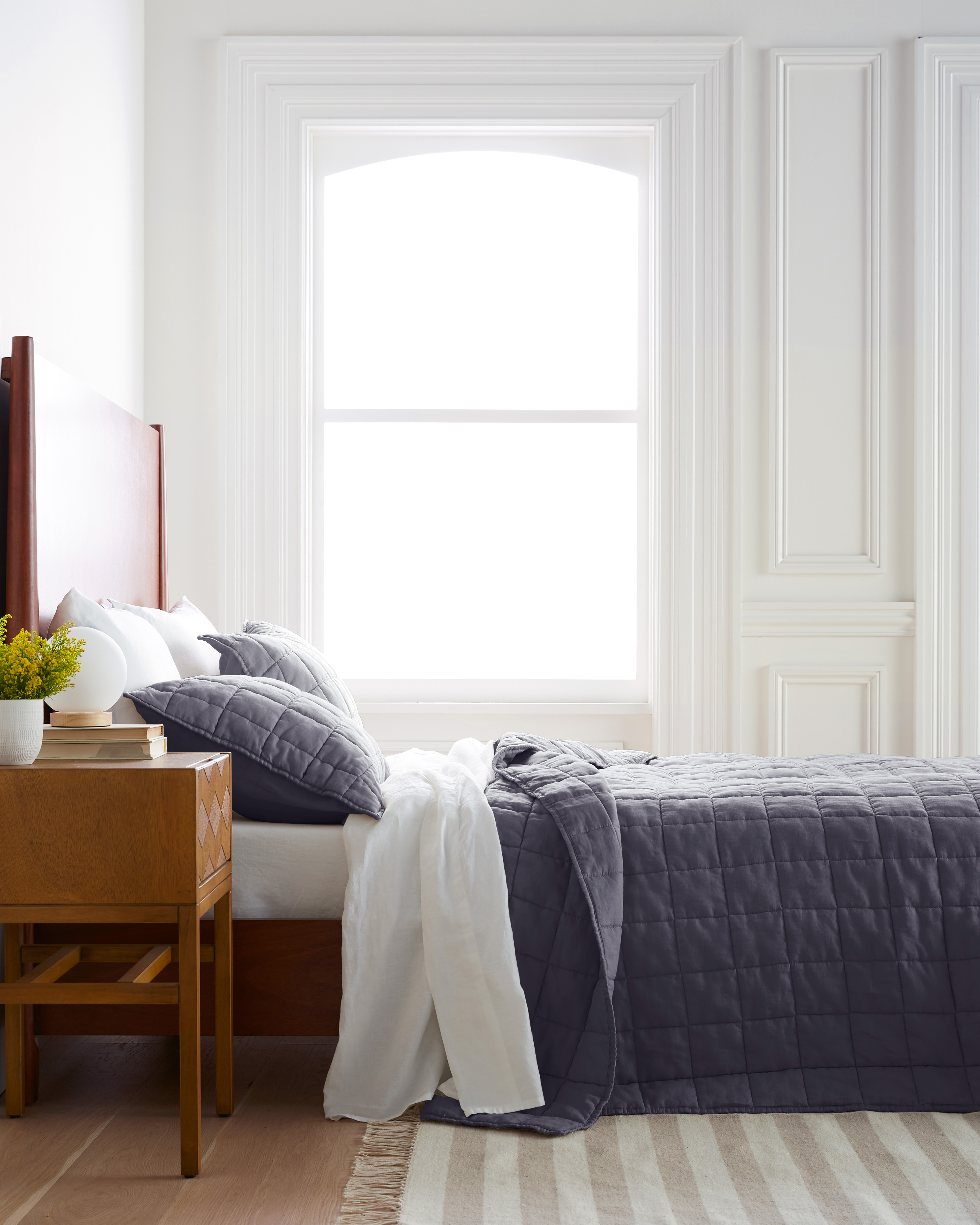 Charcoal European Linen Box Quilt