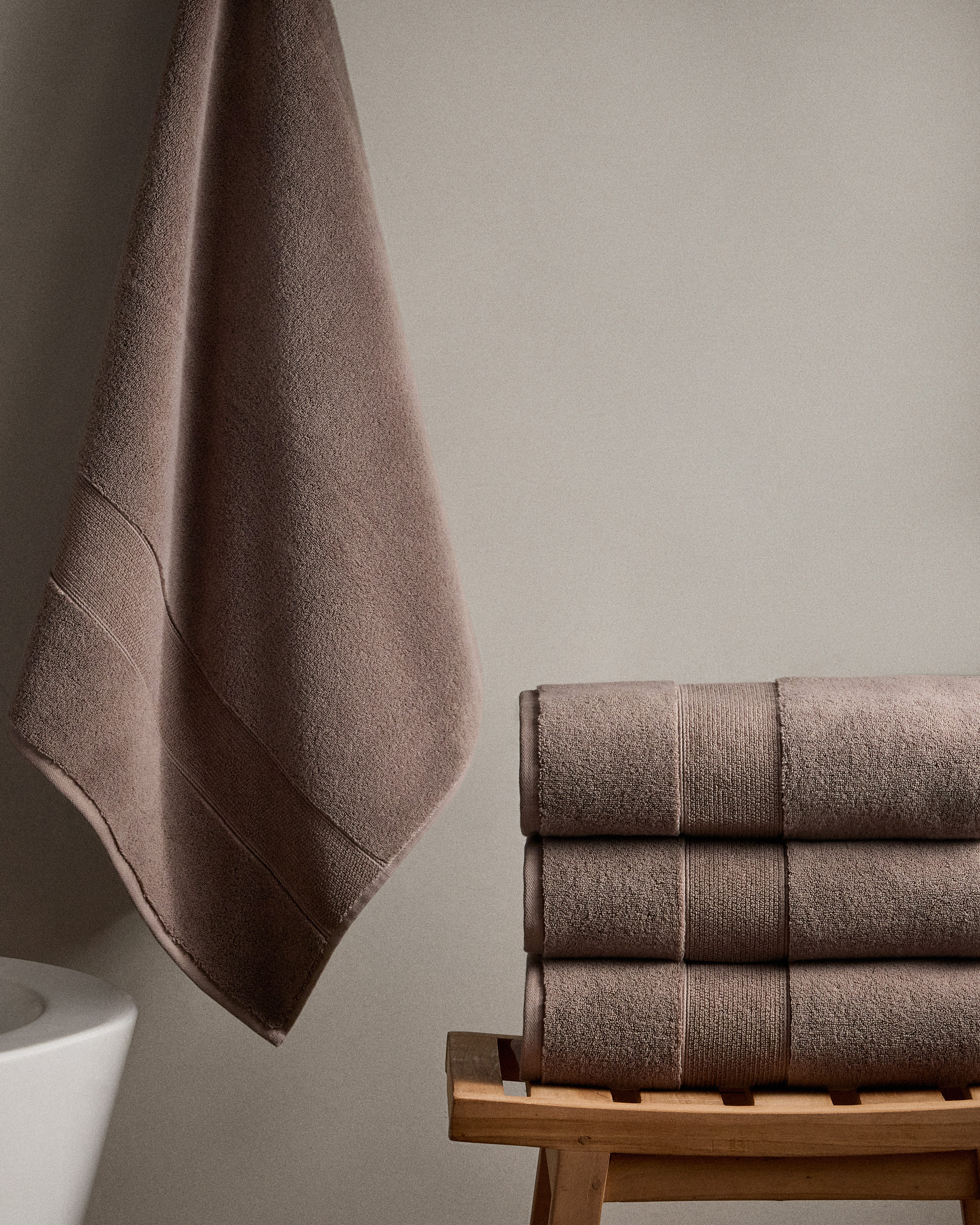 Classic Organic Turkish Cotton Bath Towel (Set of 2) in Heather Brown