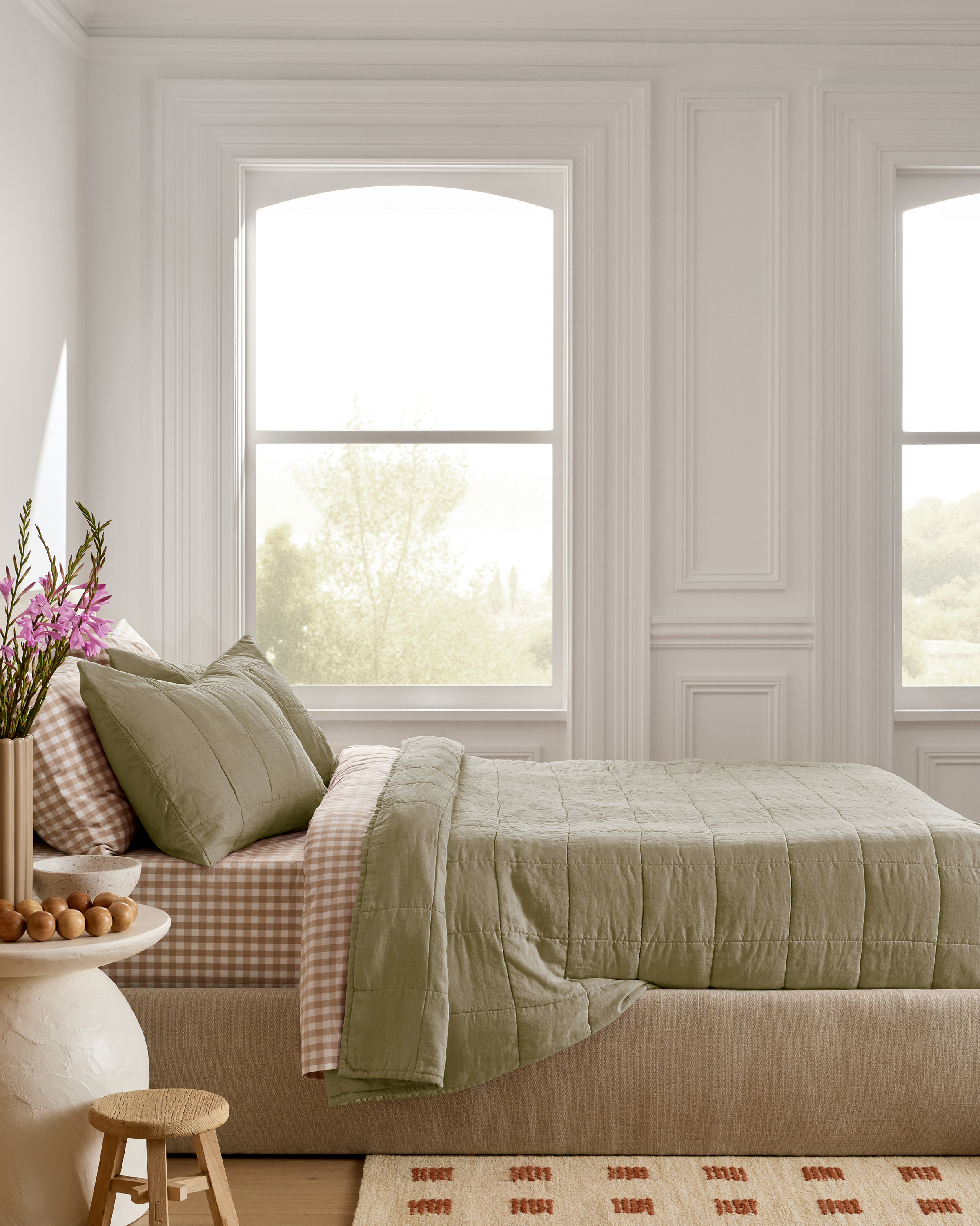 Willowleaf Lightweight European Linen Box Quilt