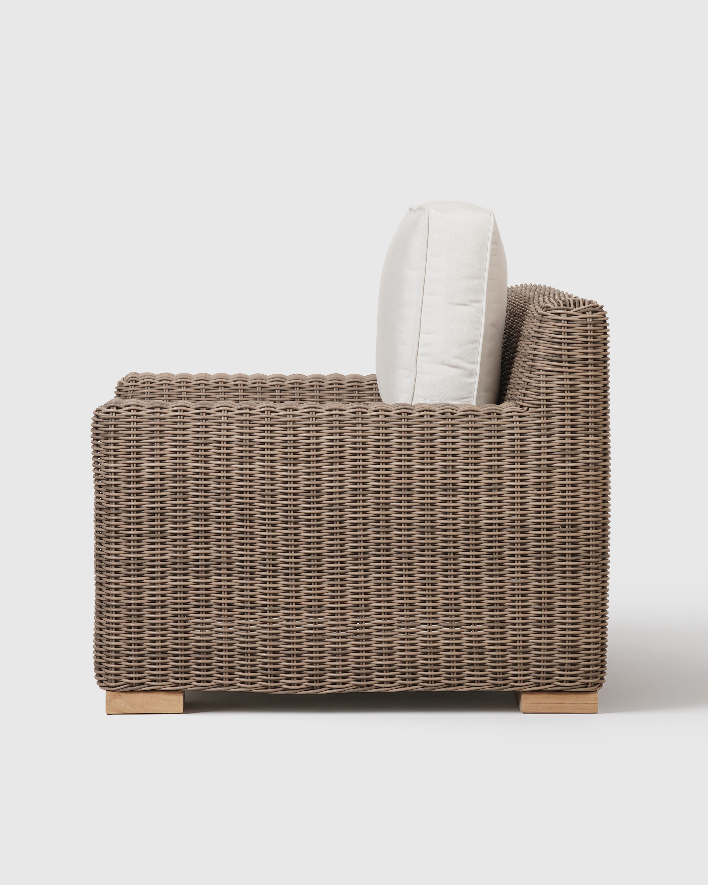 All-Weather Wicker Outdoor Lounge Chair - thumbnail 4