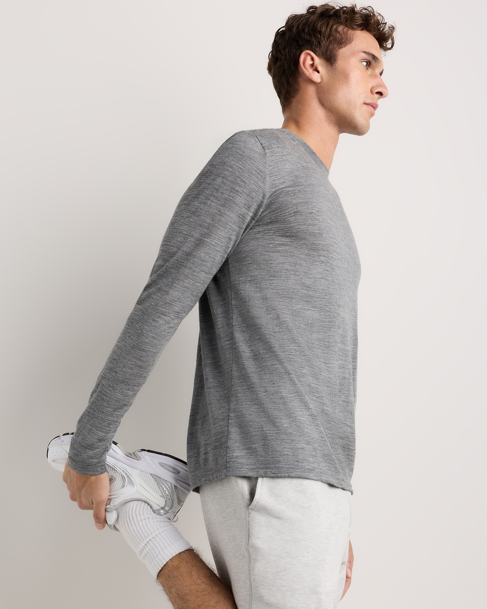100% Merino Wool All-Season Long Sleeve Base Layer Tee in Heather Grey