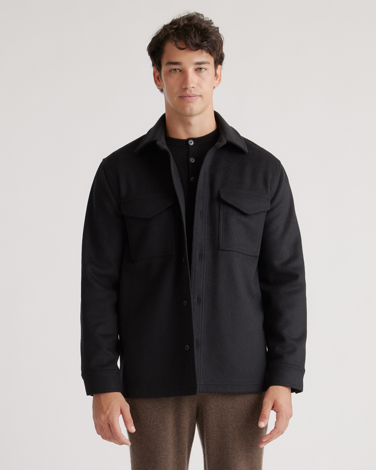 Quince Men's Italian Wool Overshirt In Black