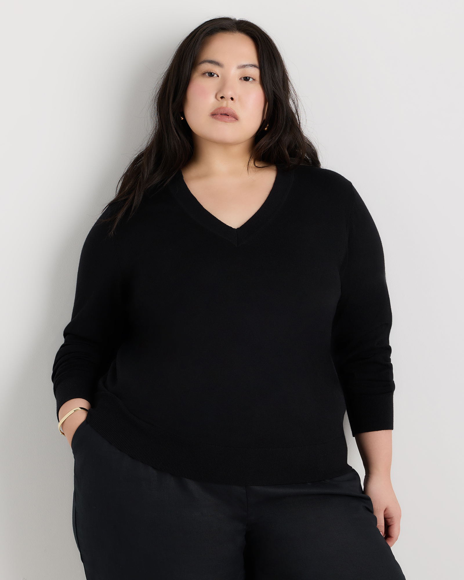 Black Lightweight Cotton Cashmere V-Neck Sweater