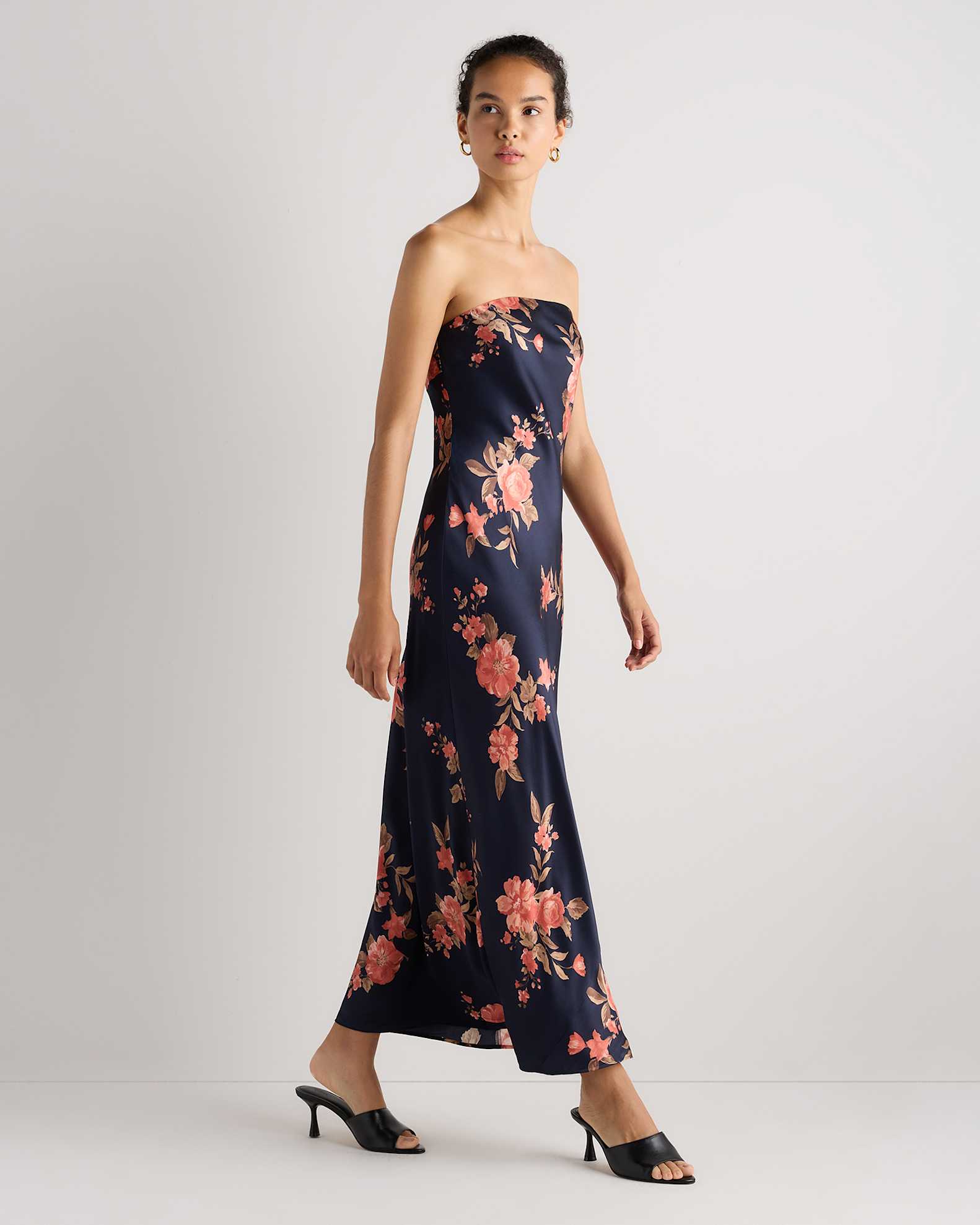 quince midi dress Unsponsored Washable Stretch Silk Tank Review Experience the perfect blend of style and comfort with Quinces Womens Washable Stretch Silk High Neck Midi Dress in a sleek black color The Best Quince Finds for
