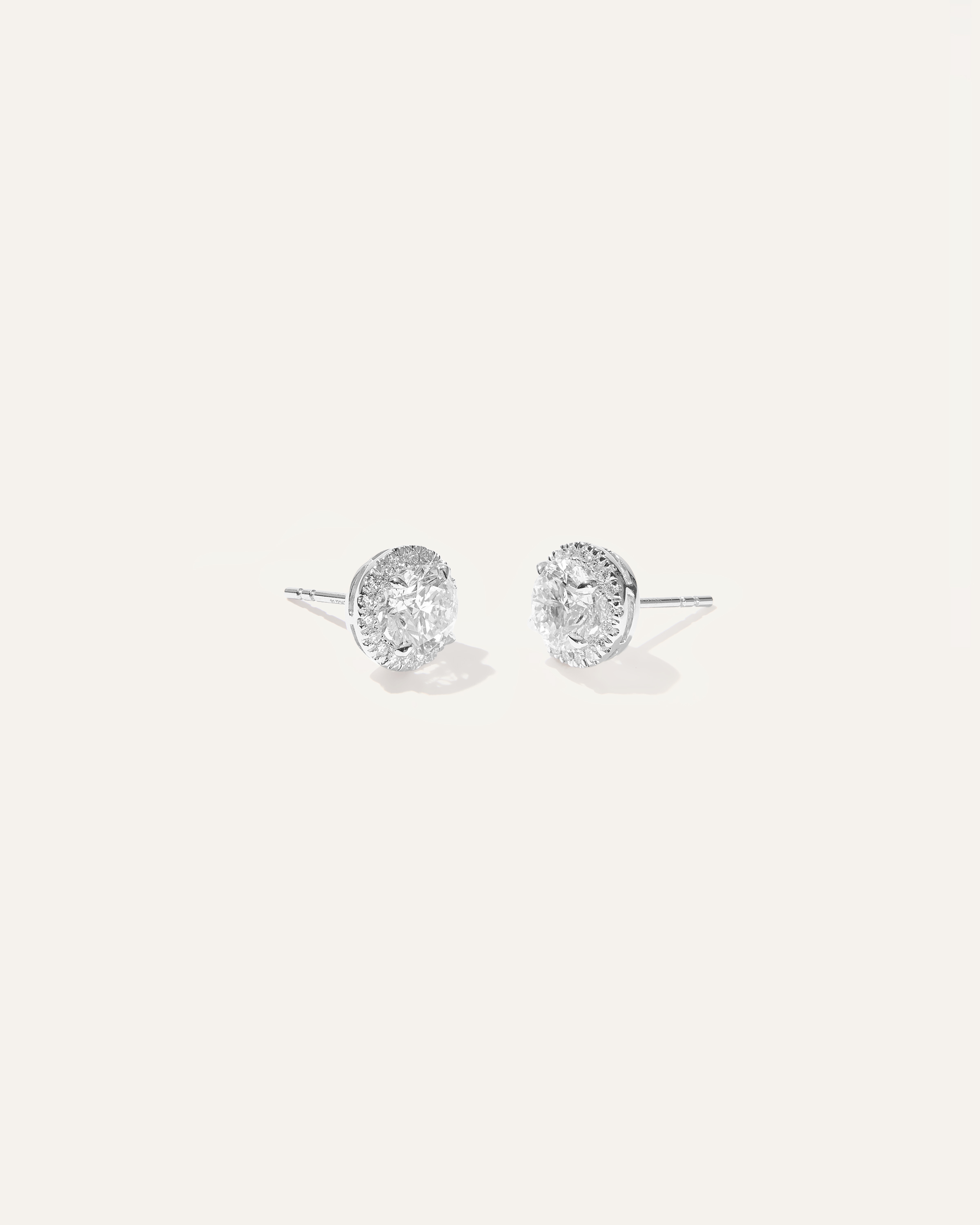 18K WG STELLE STUD 2X.25 CENTO main image 0