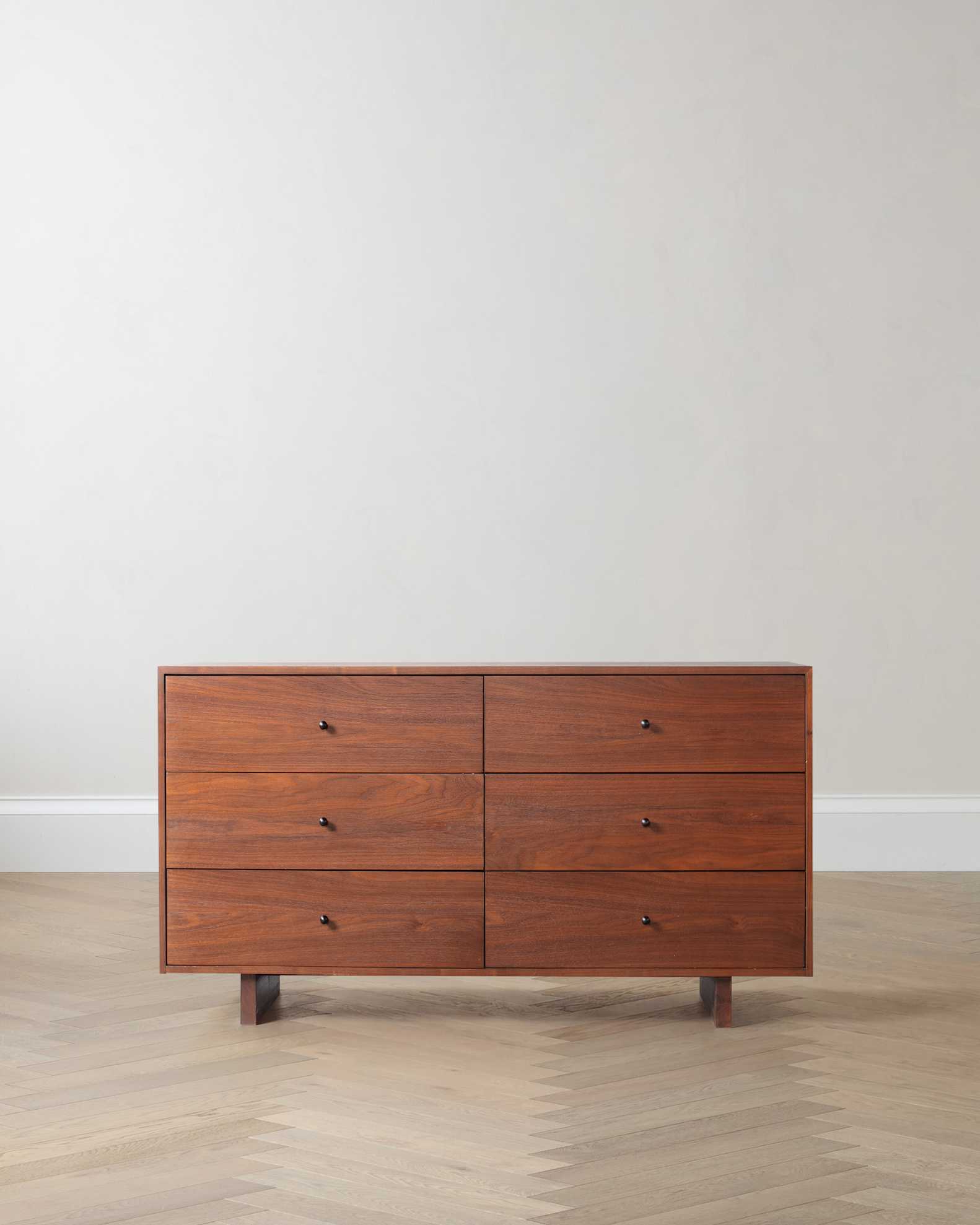 Solid Wood 6-Drawer Dresser in Walnut Brown Solid Wood 6-Drawer Dresser in Walnut Brown