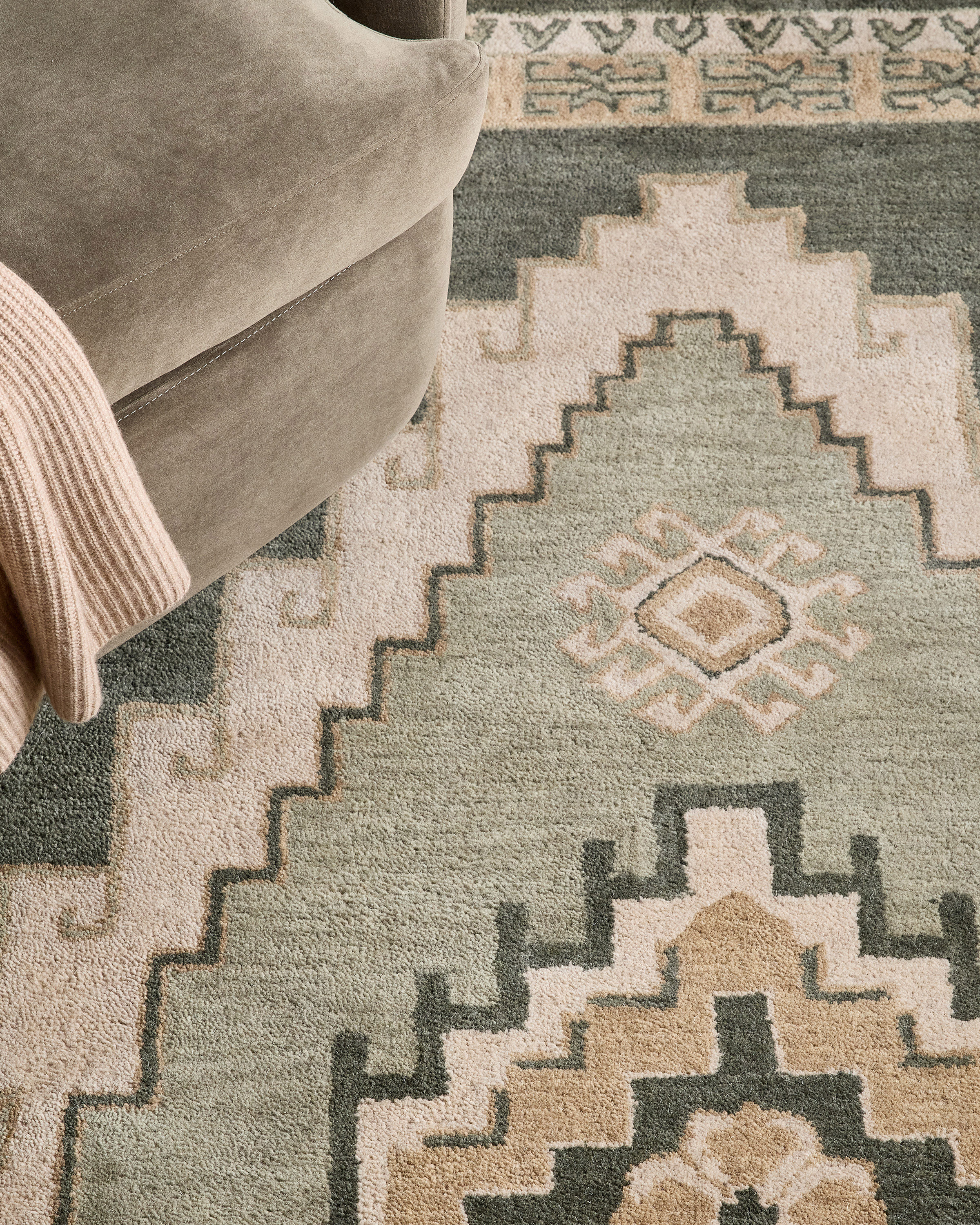 U-RUG-586-GRE-5X8-0099 EDITED